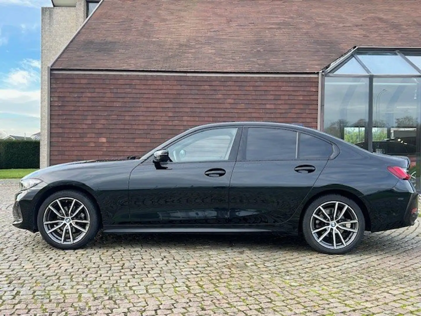 BMW 318 AUT/BENZINE/TREKHAAK/HIFI/SPORTZETELS/18J - 2