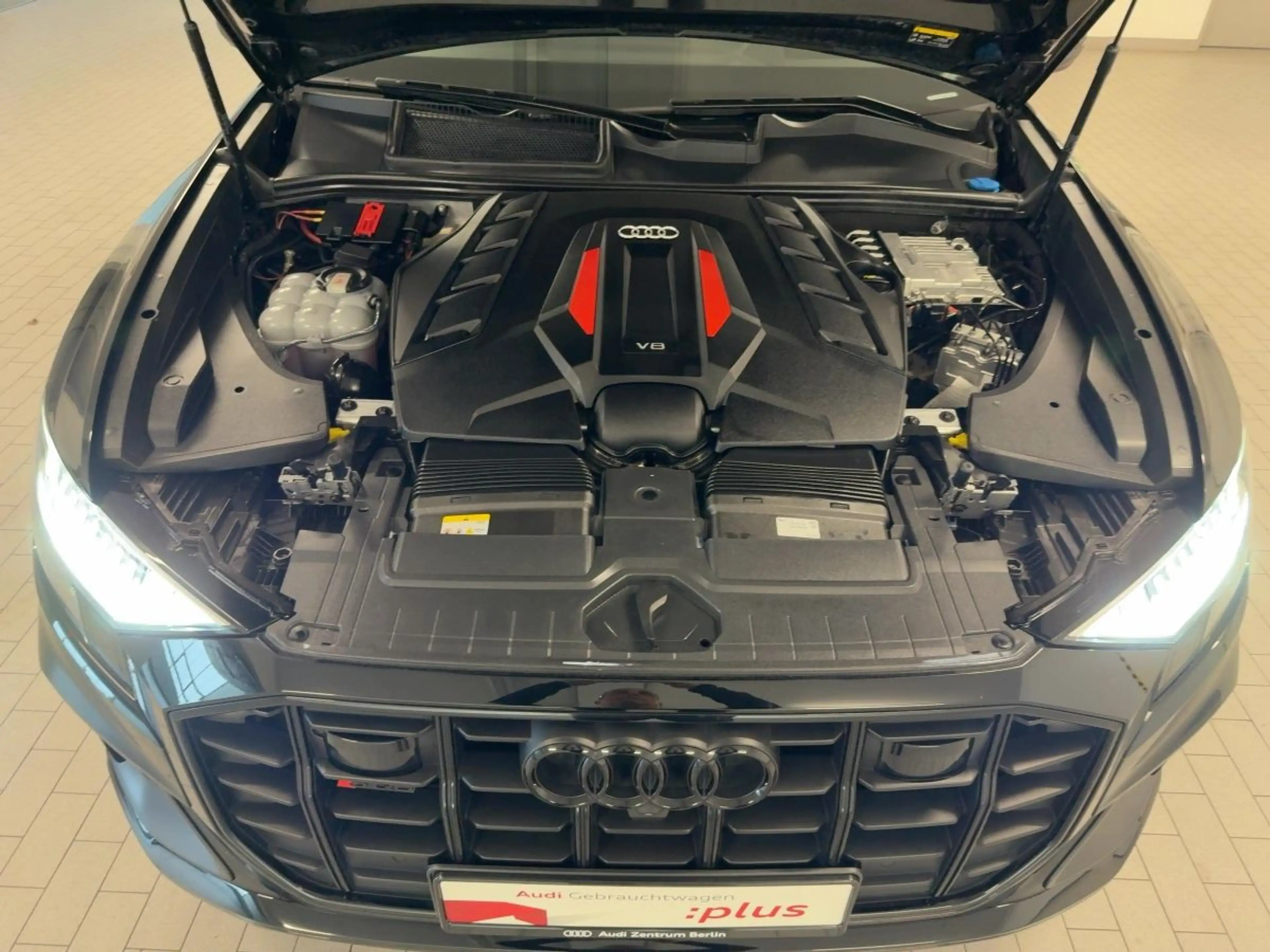 Audi SQ8 TFSI tiptr. STDHZG MATRIX 360°K HUD PANO — photo 23