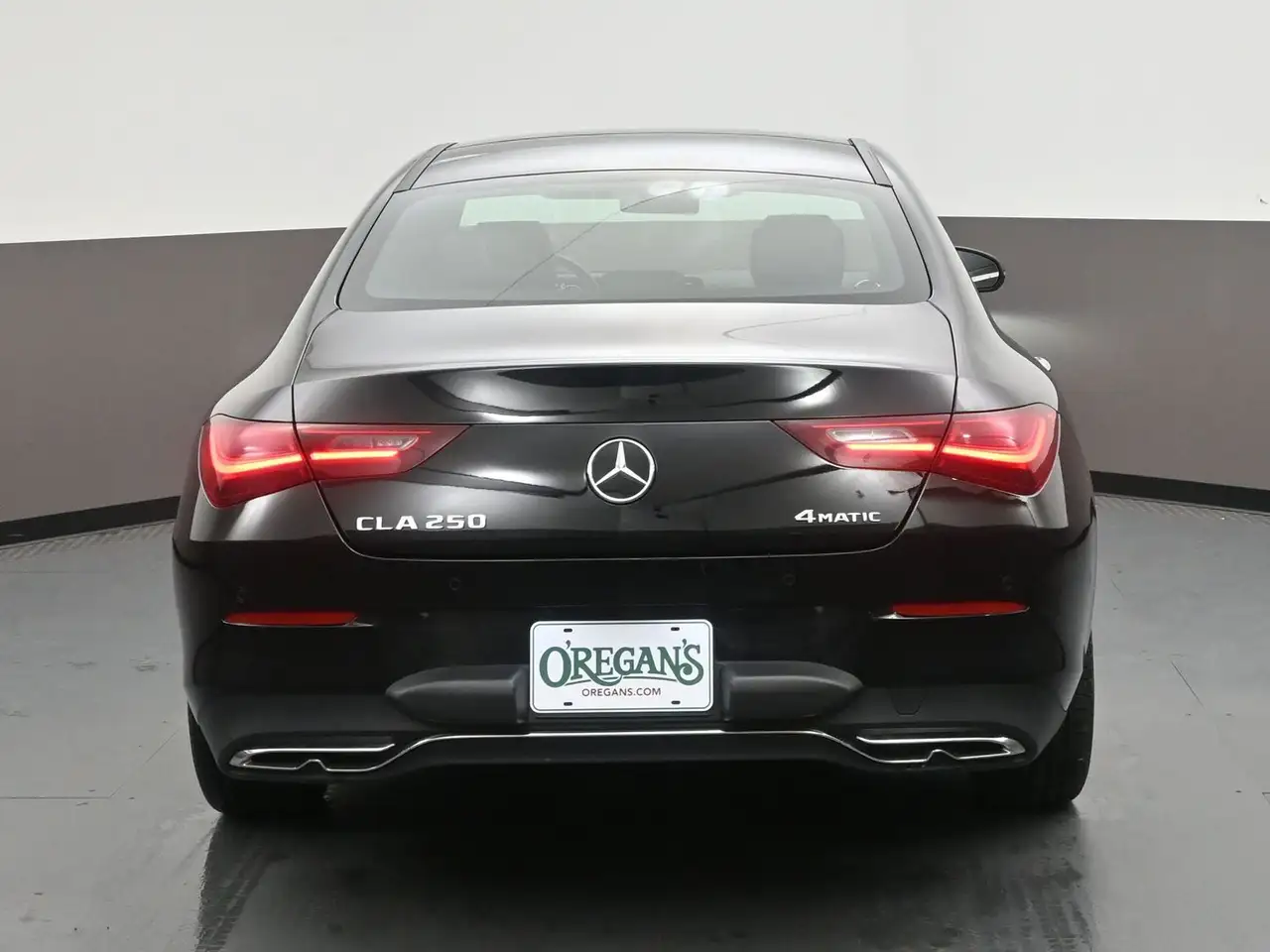 Mercedes-Benz CLA снимка Mercedes-Benz CLA