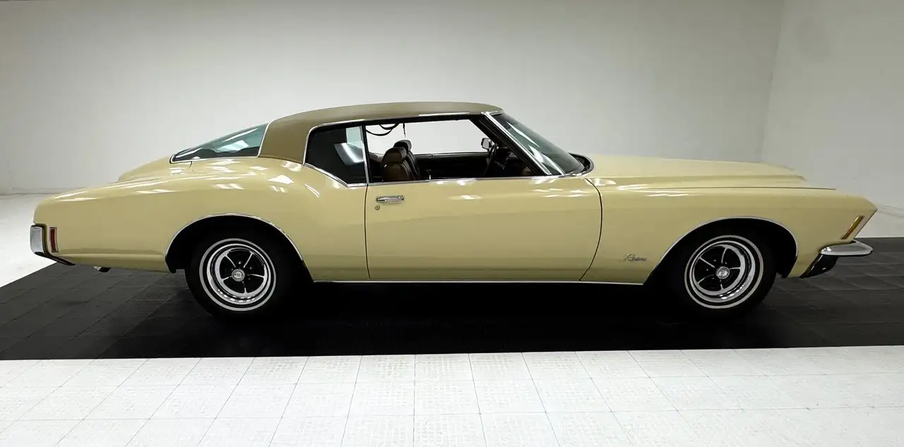 Buick Riviera Hardtop, foto 6