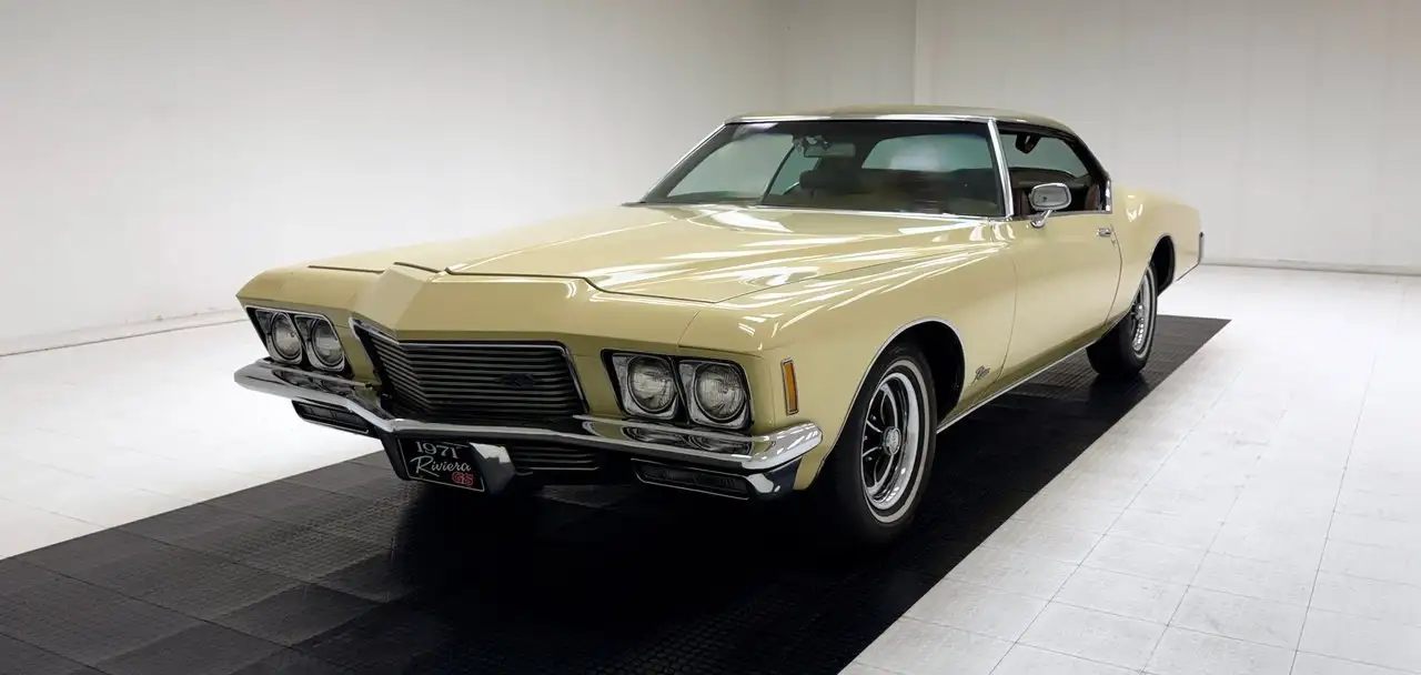 Buick Riviera Hardtop, foto 1