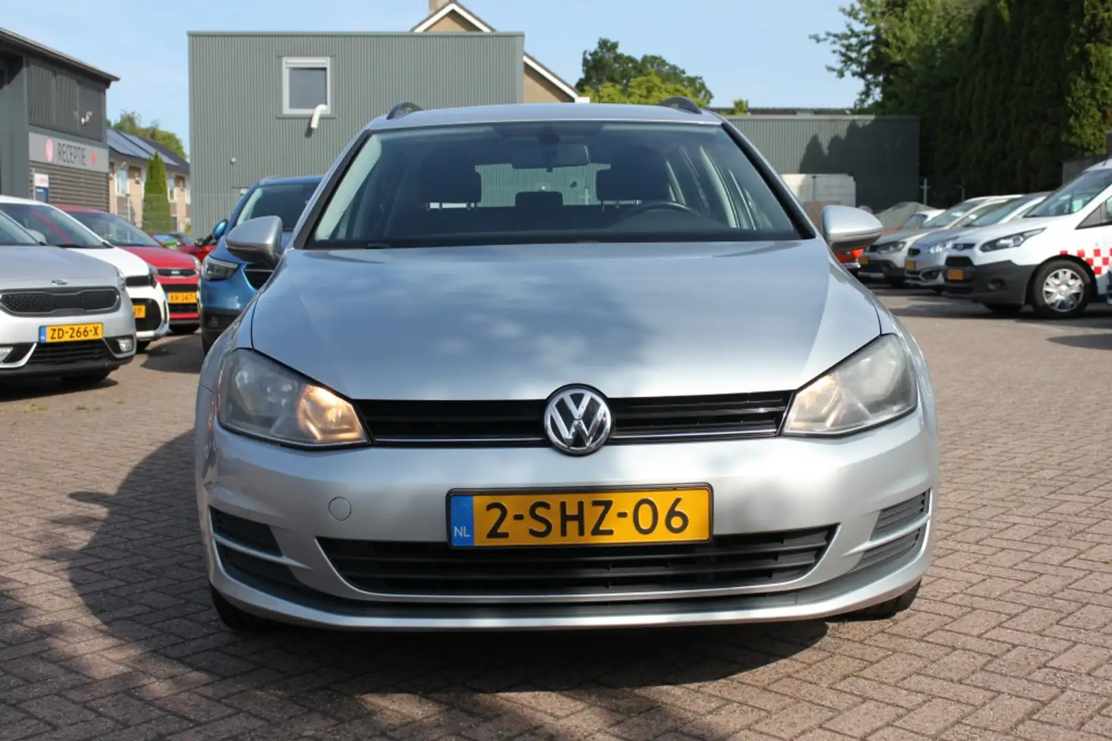 Volkswagen Golf Variant 1.2 TSI Comfortline Grijs - 2