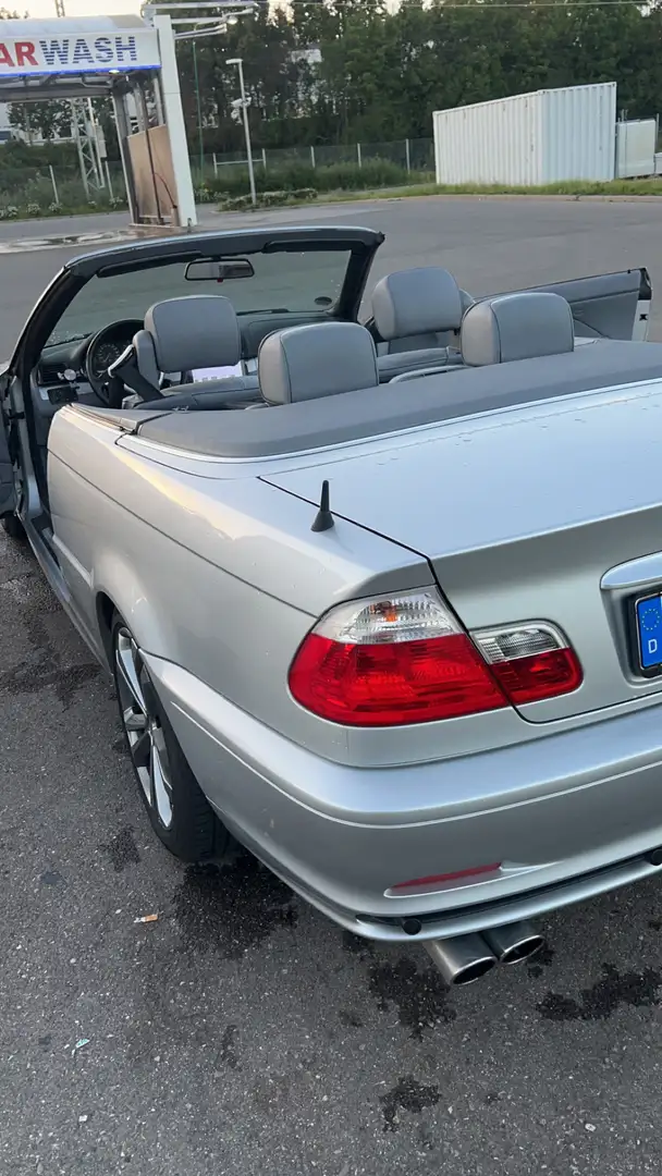 BMW 320 Ci - 1