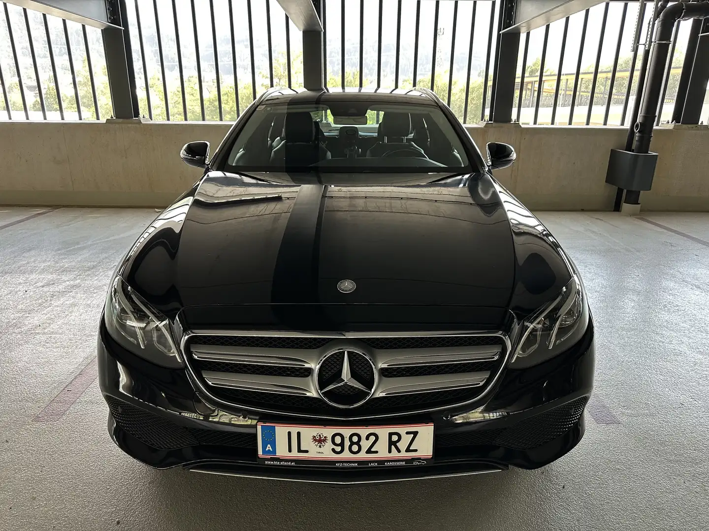 Mercedes-Benz E 220 d 9G-TRONIC Avantgarde - 1