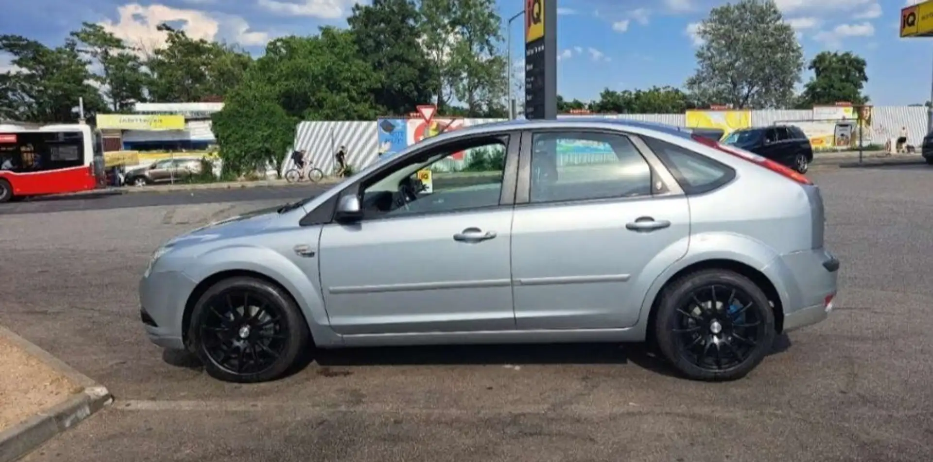 Ford Focus Ghia 1,6 Ti-VCT - 1