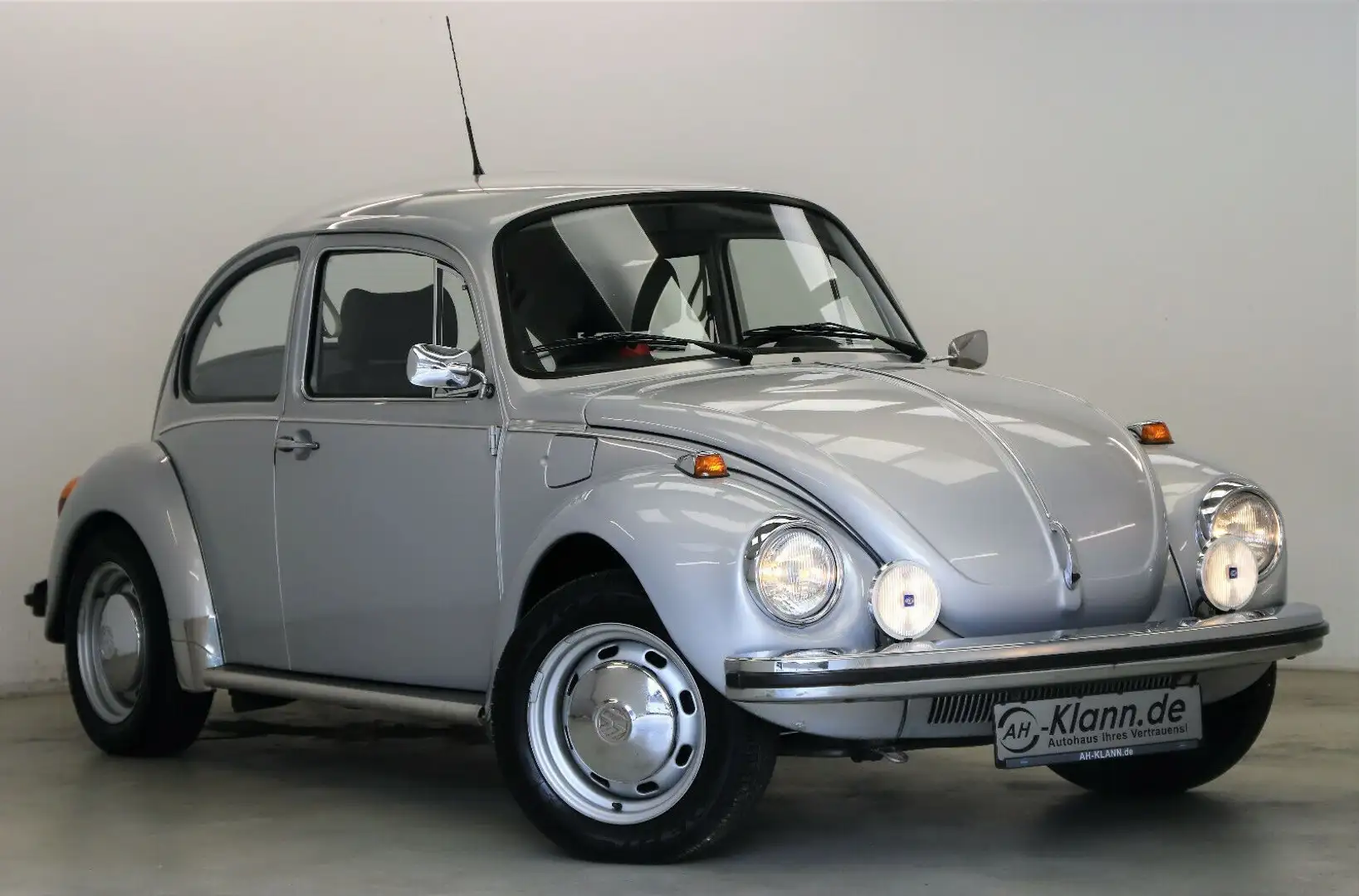 Volkswagen Beetle Käfer 1303 LS,S 1.6 50PS Halbautomatik Oldtimer Argent - 1