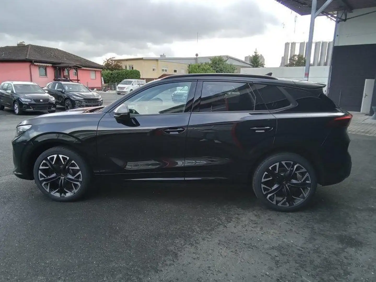 CUPRA Terramar VZ 2.0 TSI 7-Gang-DSG 4Drive 195 kW (265 PS), A... Schwarz - 2