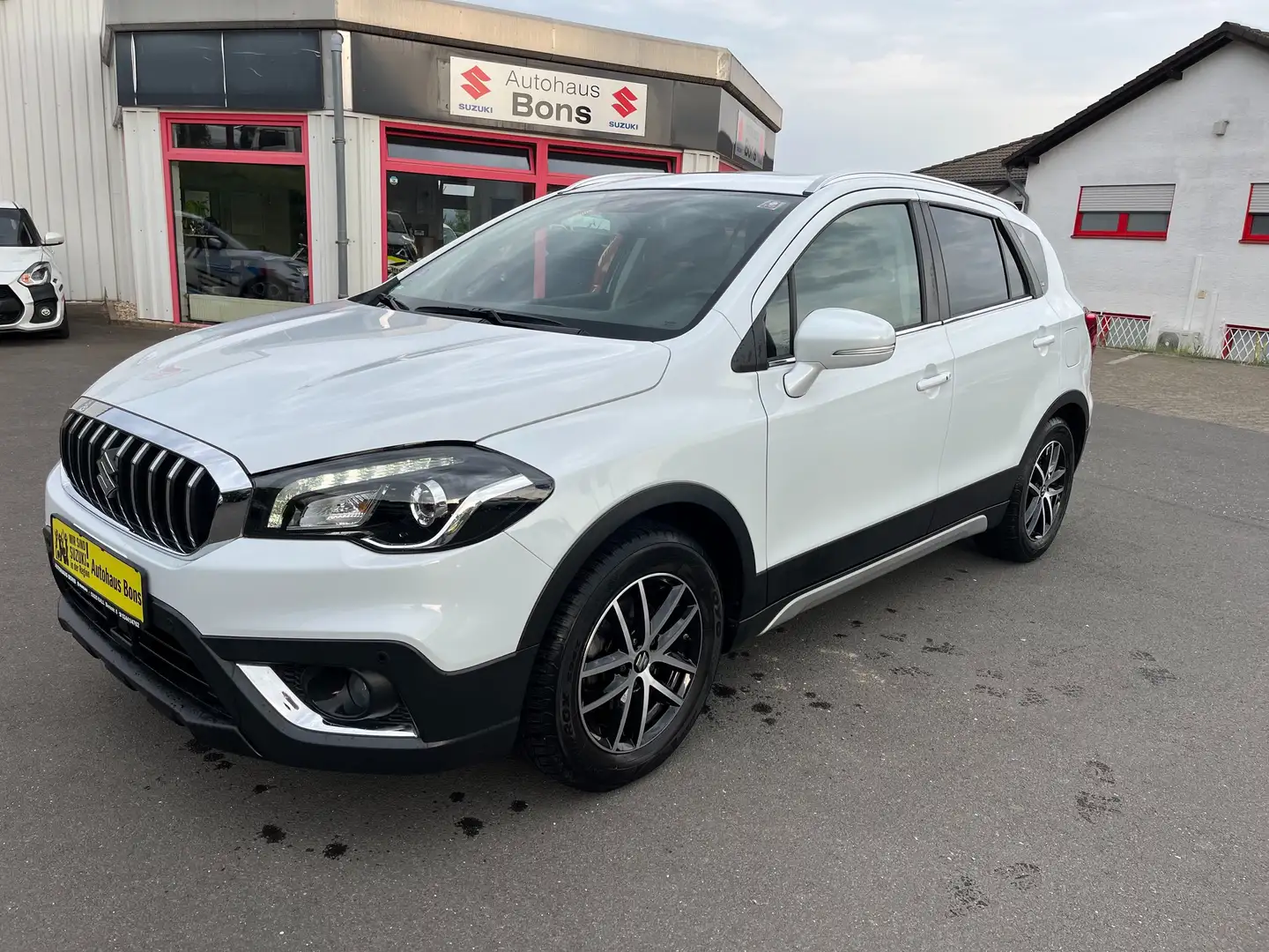 Suzuki SX4 S-Cross 1.4 Boosterjet Allgrip Automatik Comfort+ Alb - 1