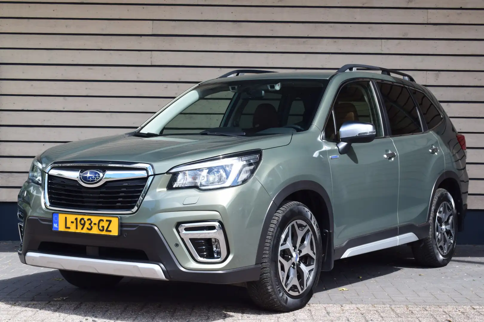Subaru Forester 2.0i e-BOXER Premium - Dealer onderhouden - Trekha Groen - 2