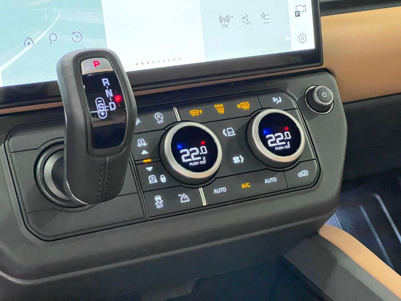 2026 Land Rover Defender 110 P400 X-DYNAMIC SE | 7-SEATER thumb 22