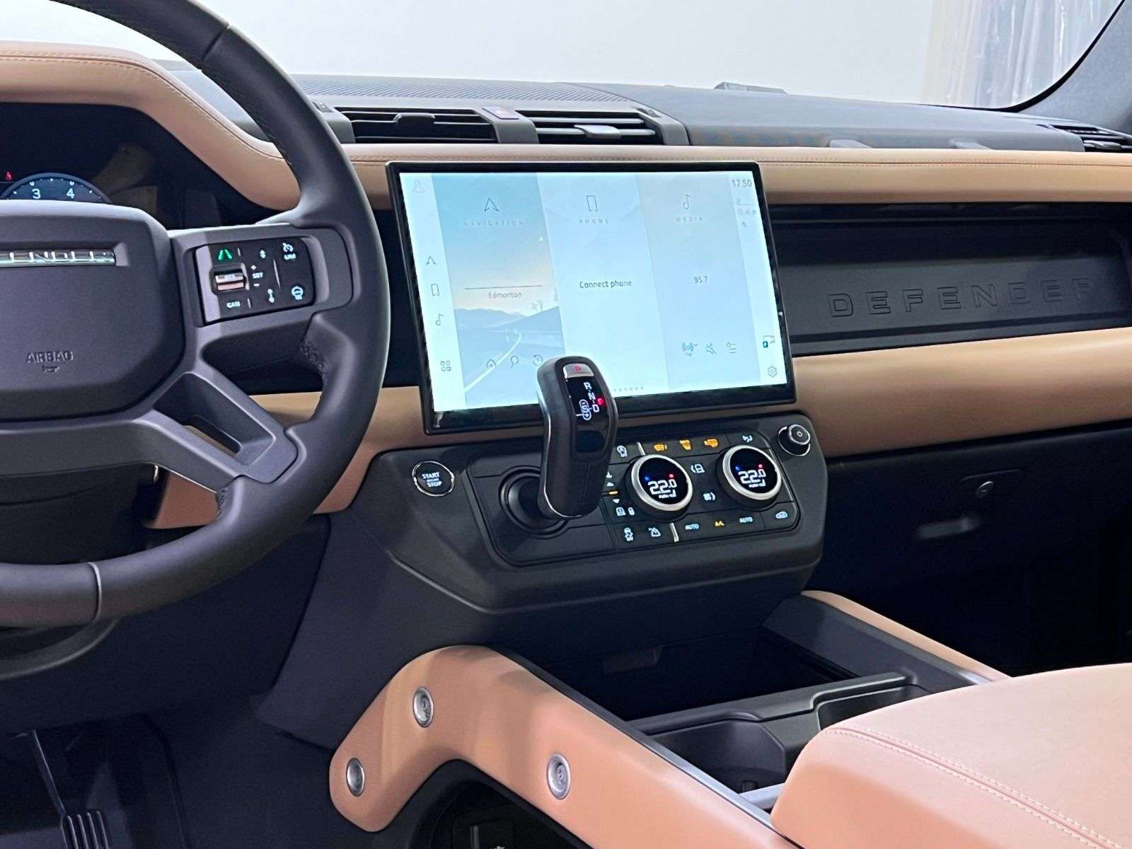2026 Land Rover Defender 110 P400 X-DYNAMIC SE | 7-SEATER thumb 19