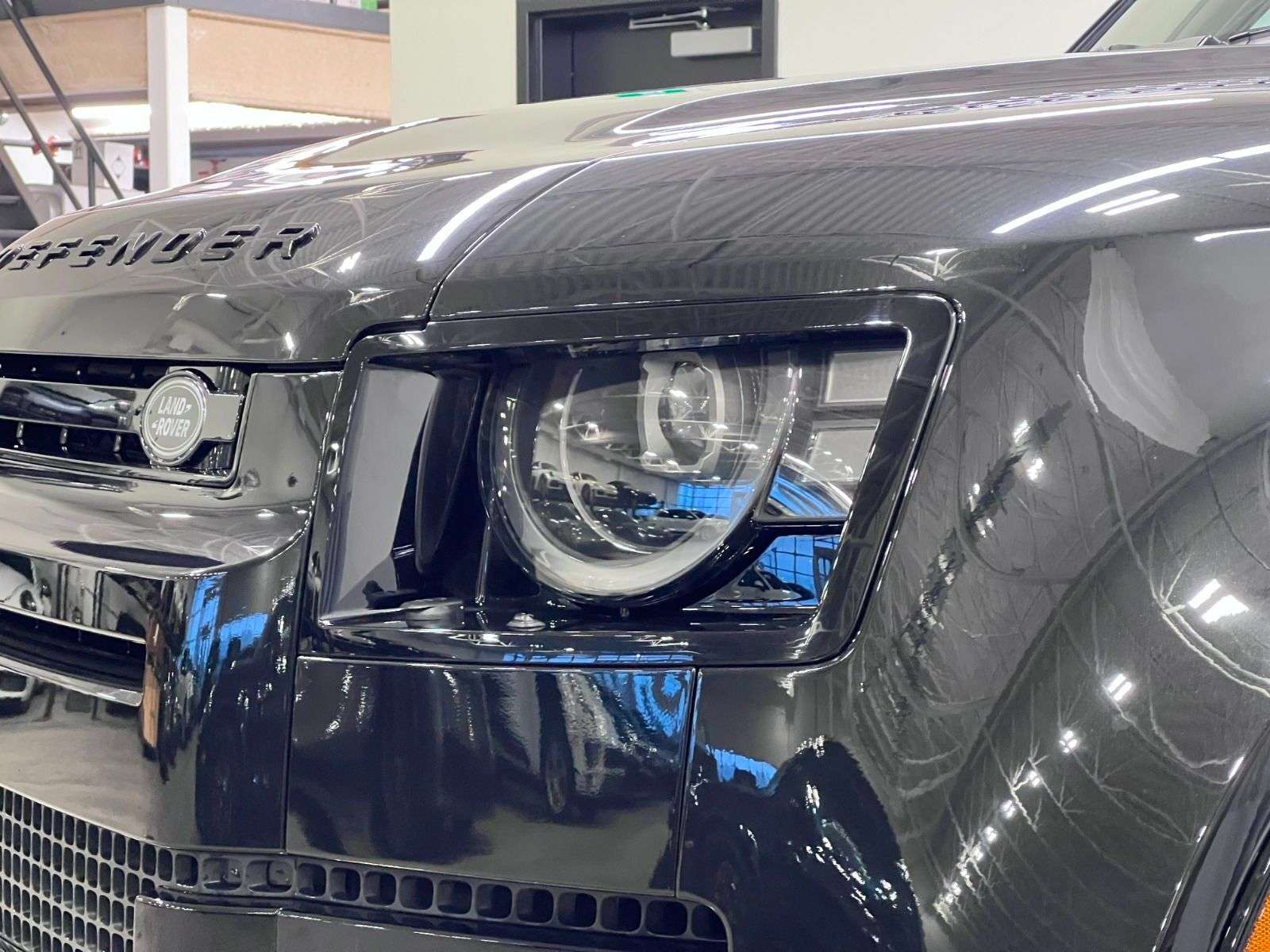 2026 Land Rover Defender 110 P400 X-DYNAMIC SE | 7-SEATER thumb 29