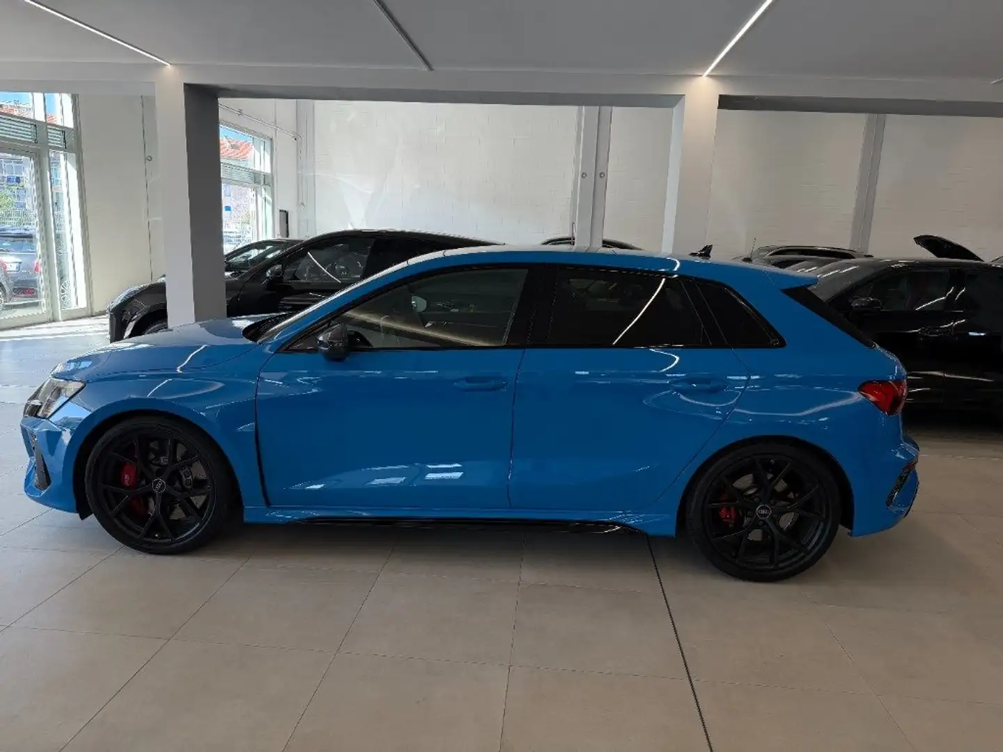Audi RS 3 SPB TFSI quattro S tronic Blau - 2