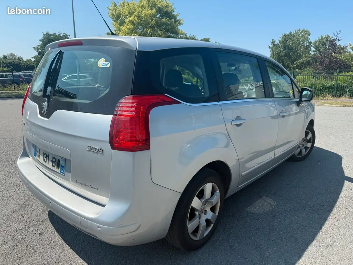 Peugeot 5008 2.0 HDI 150cv 5places 122000Km Clim-Règulateur - 2