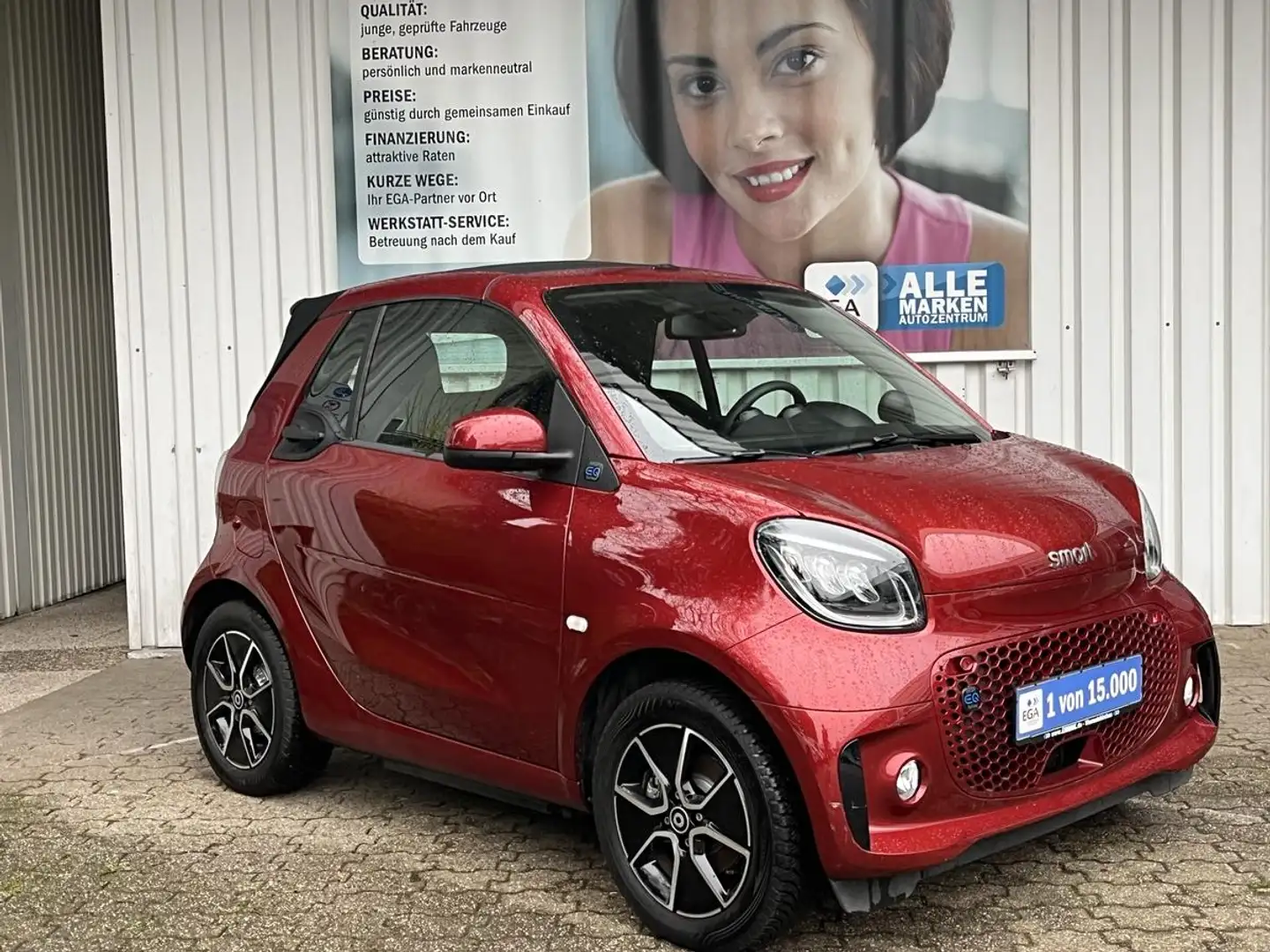 smart forTwo EQ cabrio*EXCLUSIVE*22kW*CAM*MEDIA*ALLW*LED*SHZ* Rojo - 2