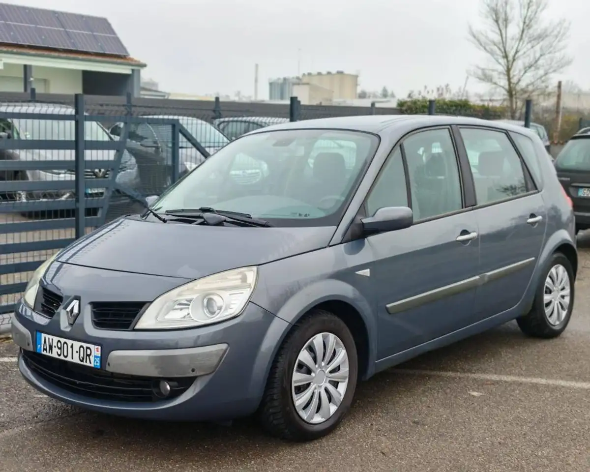 Renault Megane II (B84) 1.9 dCi 130ch Expression