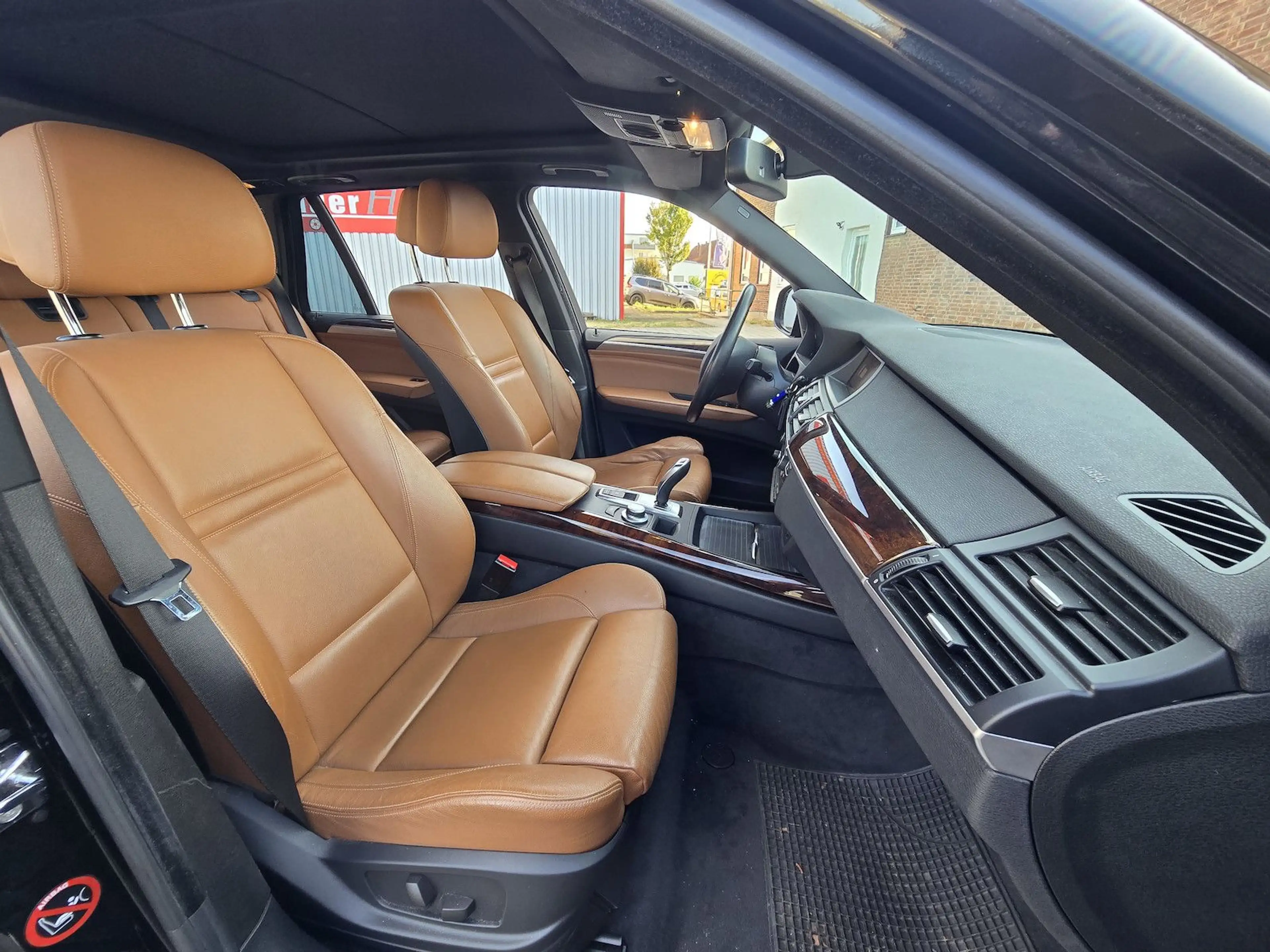 BMW X5 3.0 sd Sport Paket AHK NAVI Panoramadach — photo 11