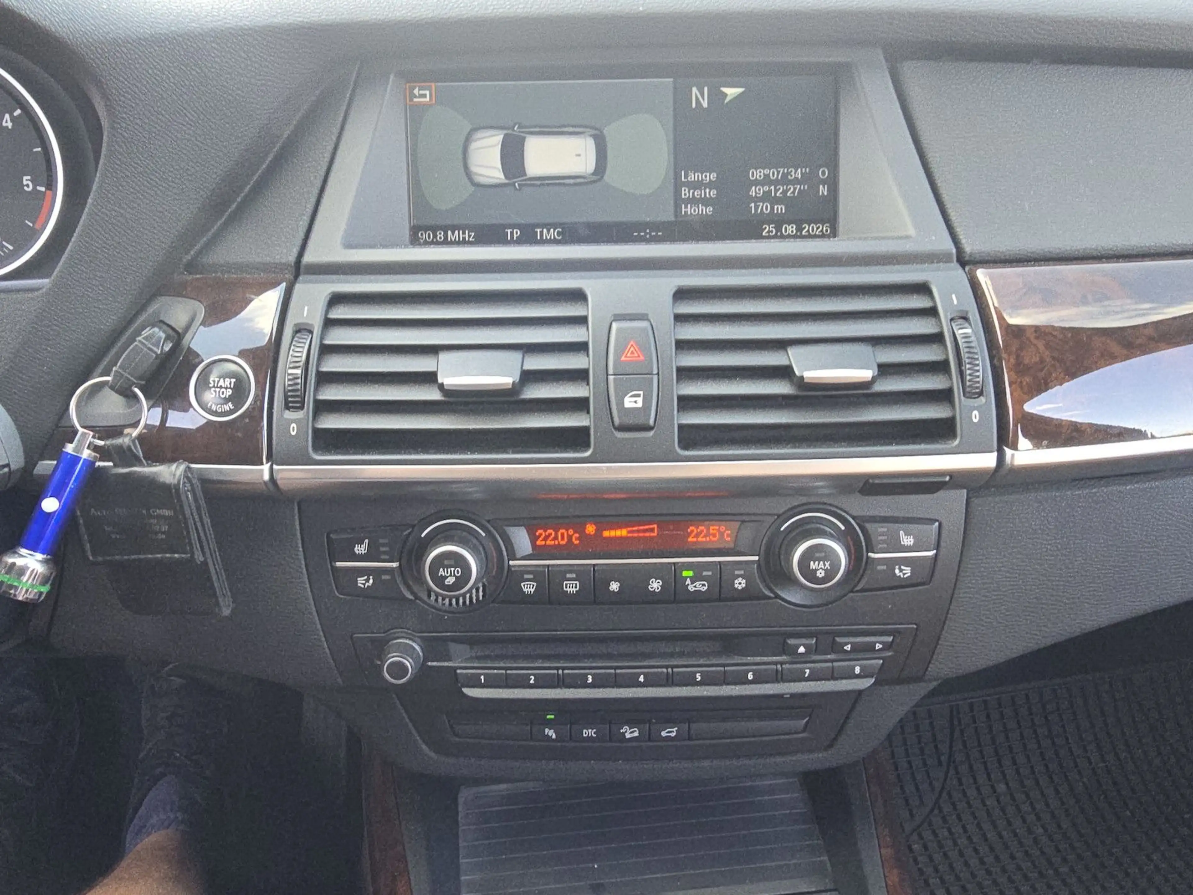 BMW X5 3.0 sd Sport Paket AHK NAVI Panoramadach — photo 13