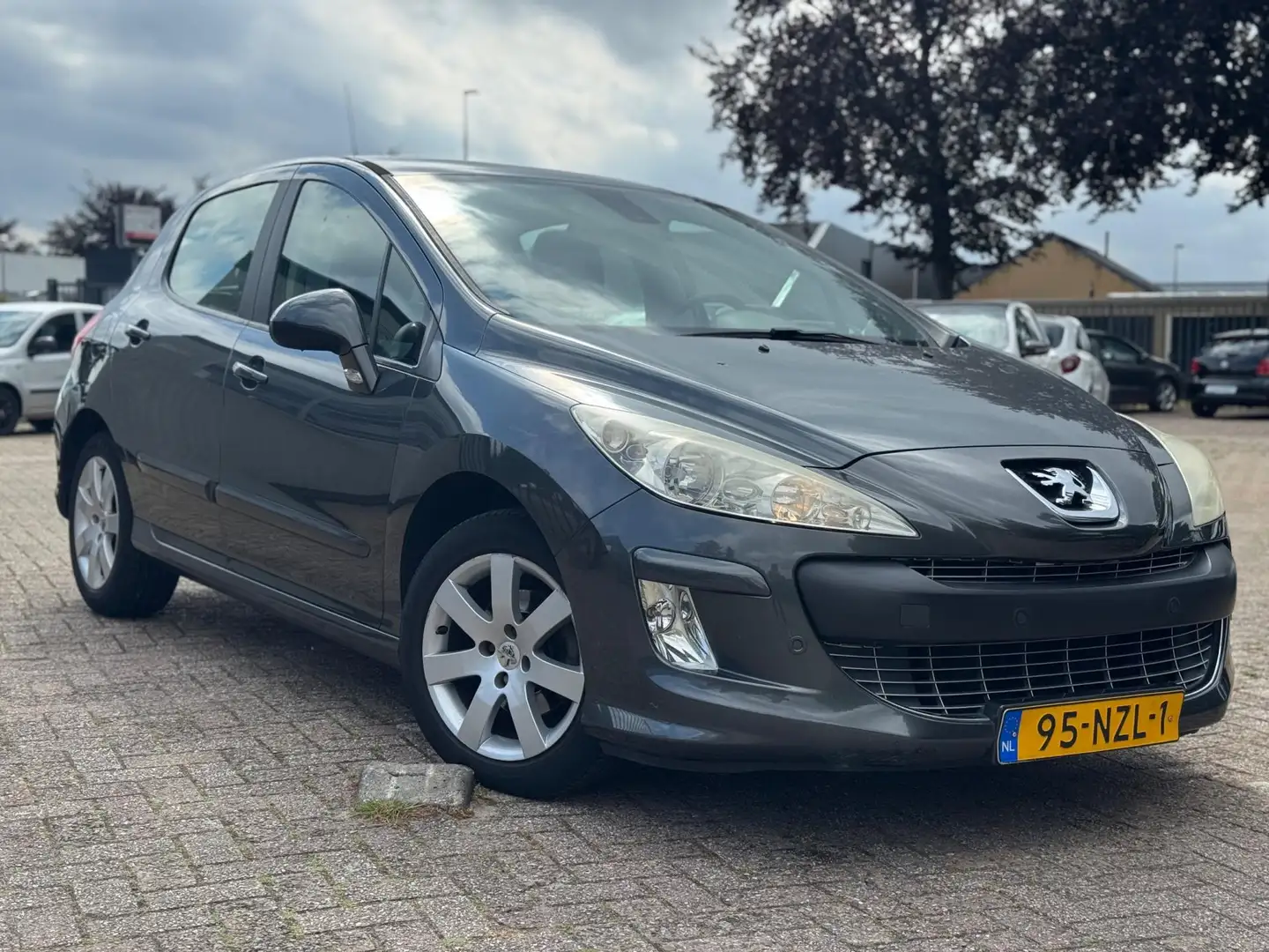 Peugeot 308 1.6 VTi Sublime CLIMA NAP APK 10-2026 | 5 DEURS Gris - 2
