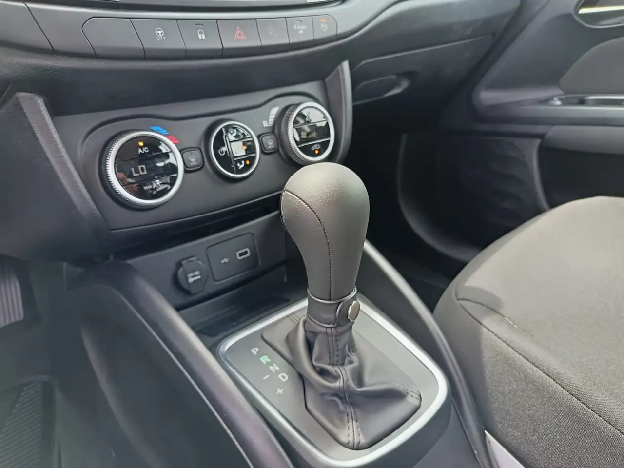 Fiat Tipo 1.5 Hybrid DCT SW Cross 18