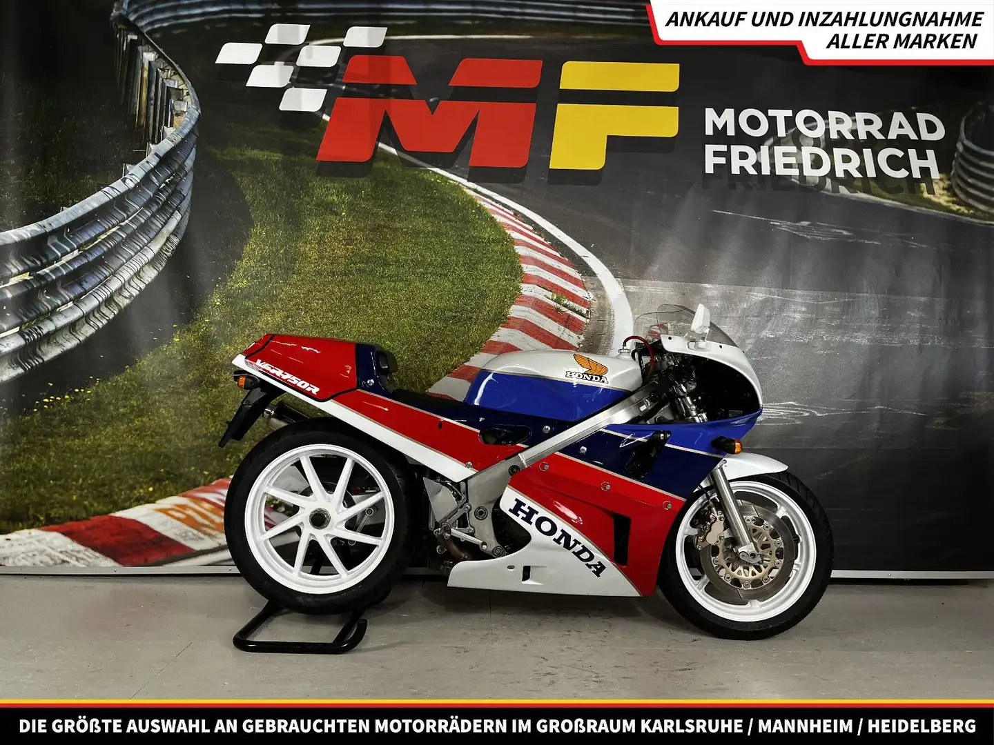 Honda VFR 750 R RC30 Alb - 1