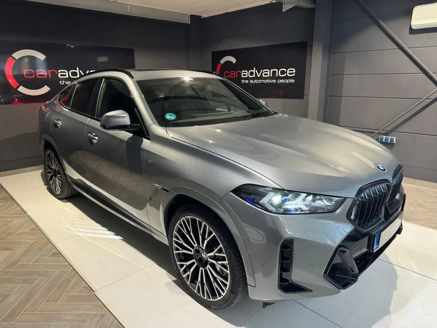 BMW X6 30 d xDrive M Sport Grau - 2