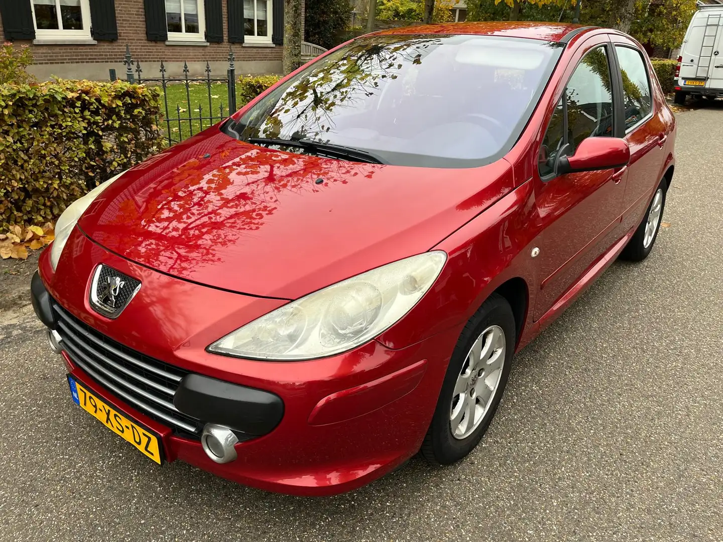 Peugeot 307 1.6 16V 5drs Premium Apk tot 22-10-'26 Trekhaak Rot - 1