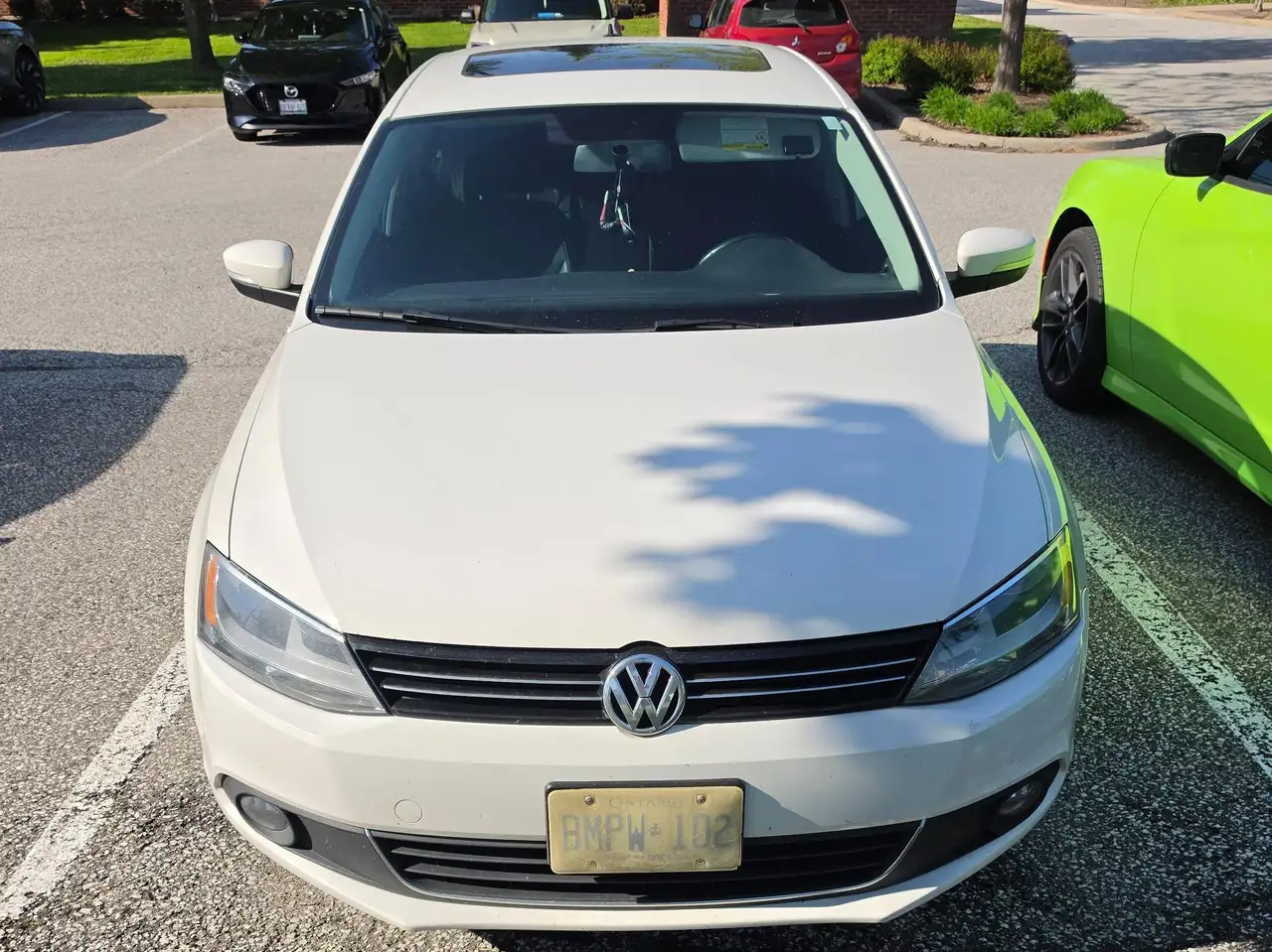 Volkswagen Jetta снимка Volkswagen Jetta