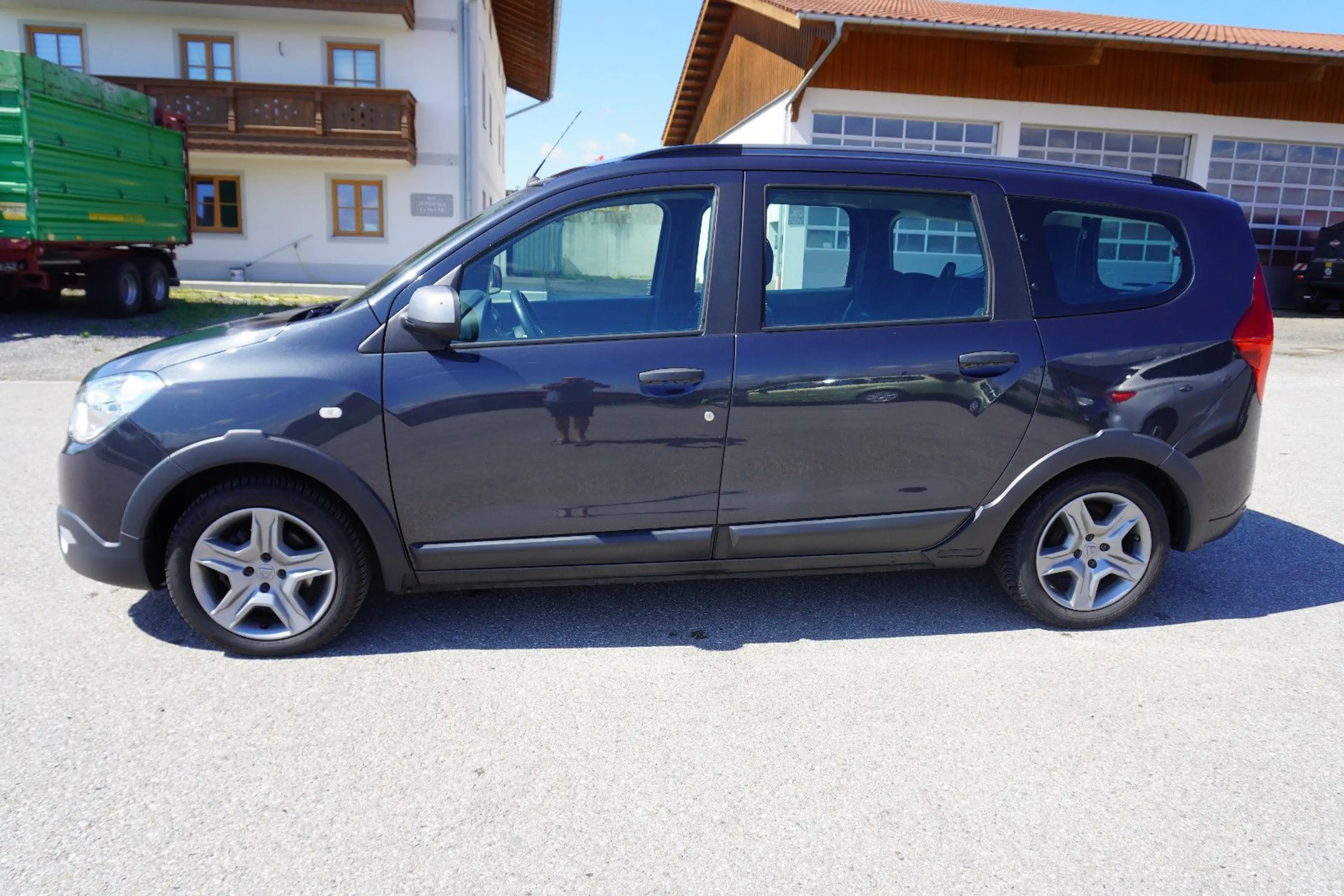 Dacia Lodgy Stepway 7 Sitzer NAV CAM Sitzhzg 1.Hand — photo 7