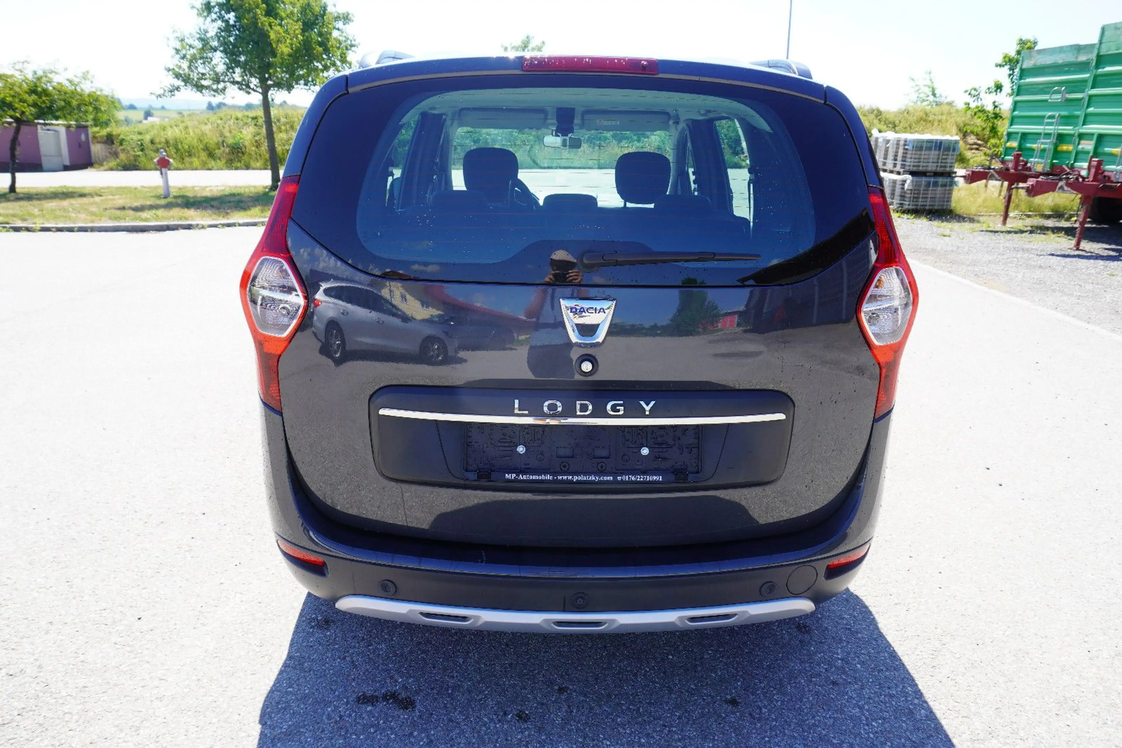 Dacia Lodgy Stepway 7 Sitzer NAV CAM Sitzhzg 1.Hand — photo 5