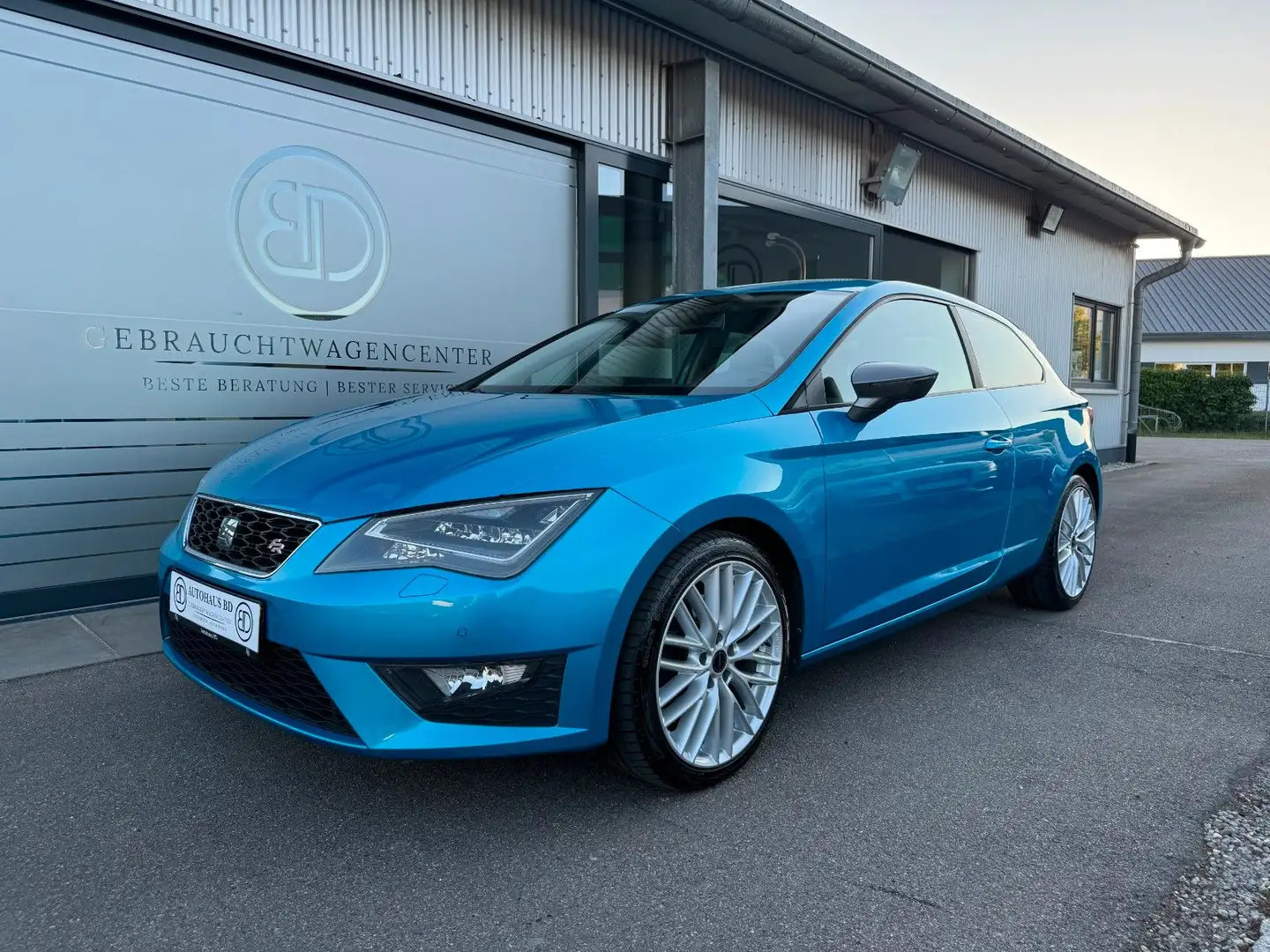 SEAT Leon SC FR*Euro 5*Klima*LM*1 Hand*Navi*SHZ*LED* Blau - 1