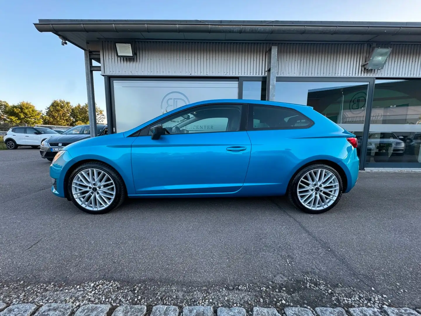 SEAT Leon SC FR*Euro 5*Klima*LM*1 Hand*Navi*SHZ*LED* Blau - 2