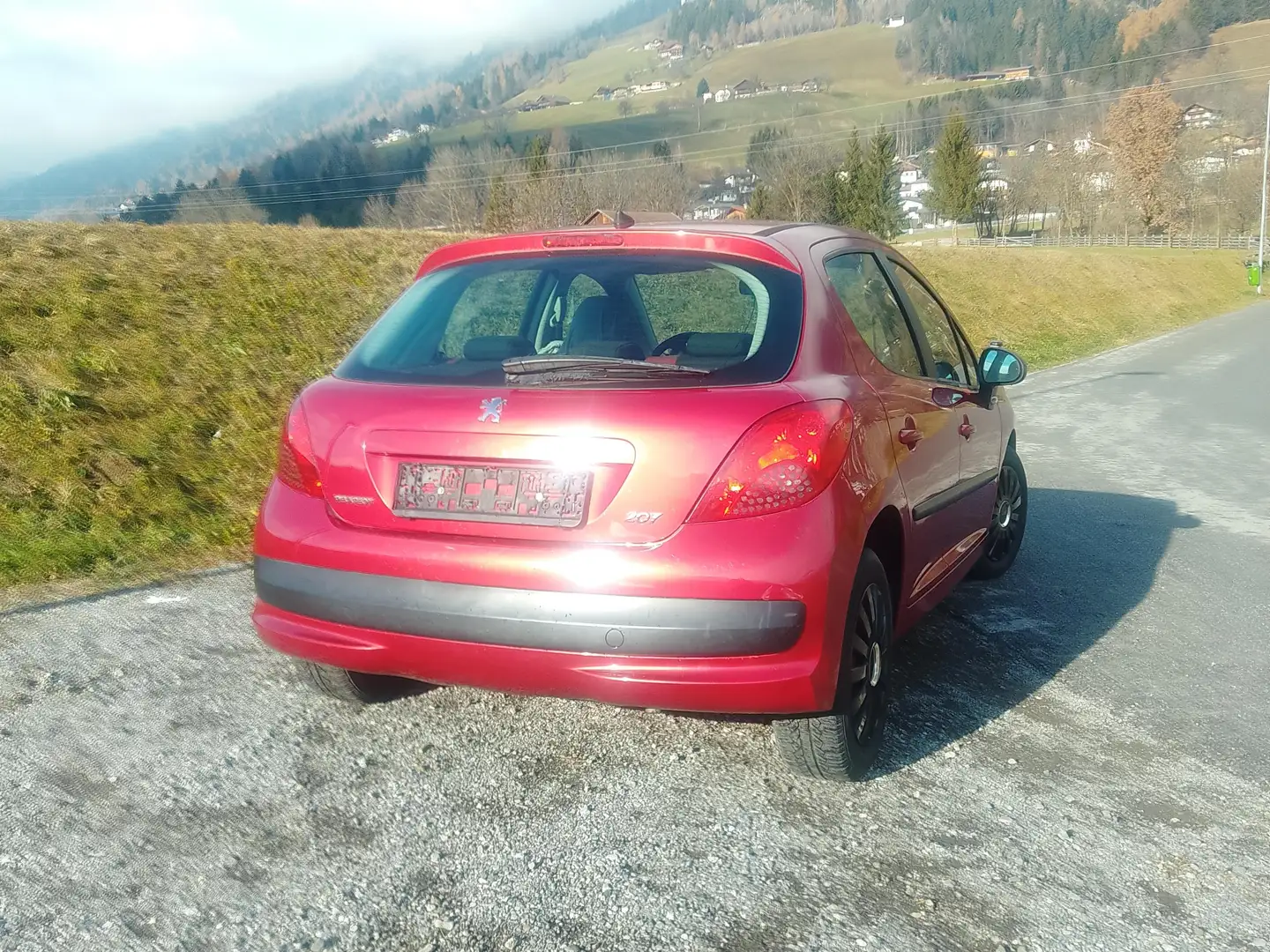 Peugeot 207 207 Trendy 1,4 Trendy Rot - 1