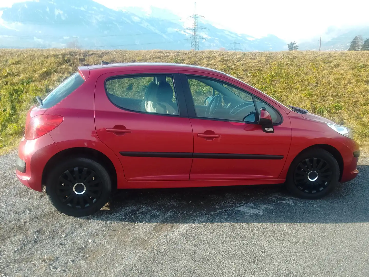 Peugeot 207 207 Trendy 1,4 Trendy Rot - 2