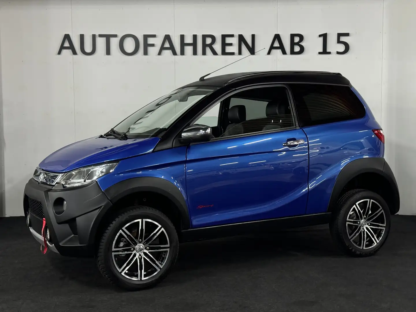 Aixam Crossover XXL, Multimedia, CarPlay, Kubota, Inkl Lieferung Albastru - 1