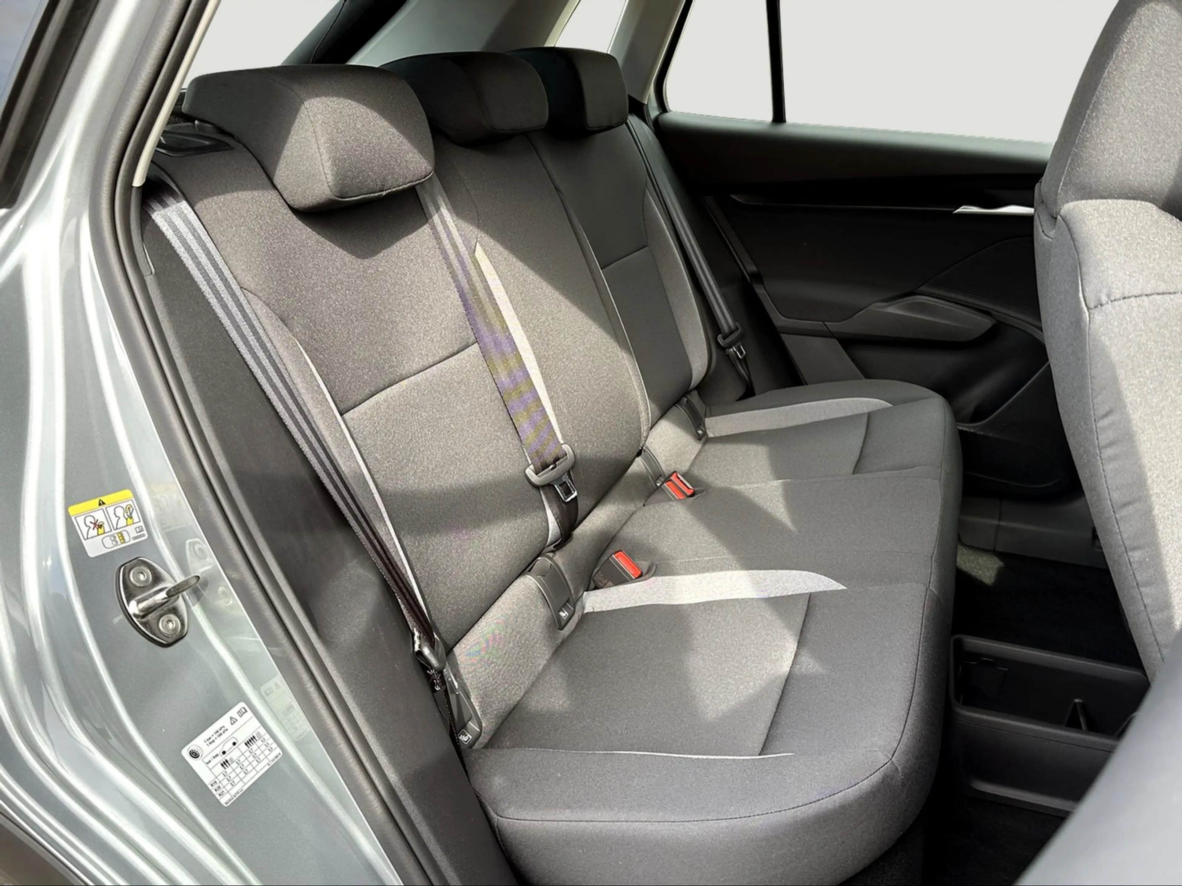 Skoda Elroq 60 Essence NAV/ACC/KAMERA/SHZ/LENKH/AHK — photo 7