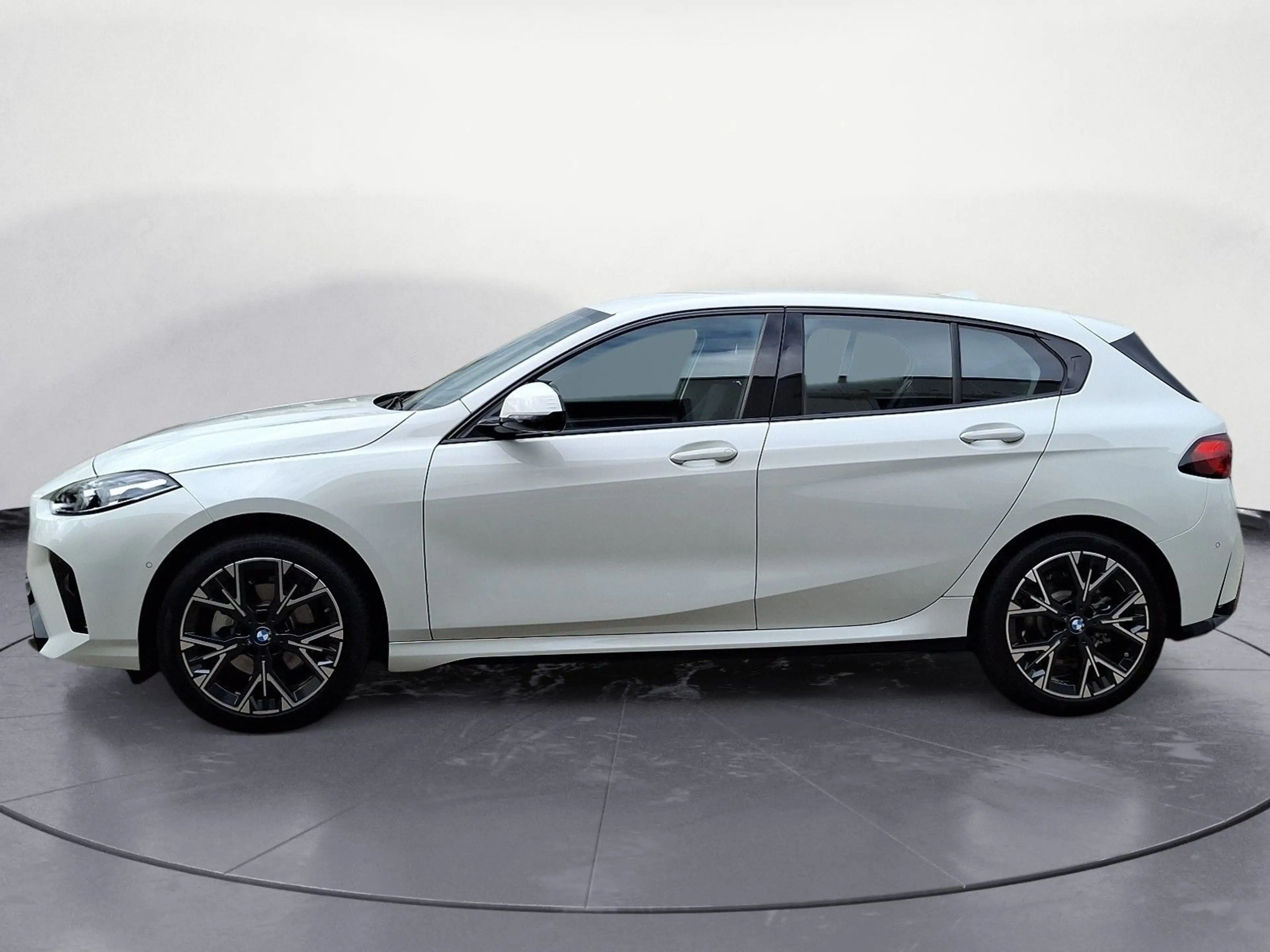 BMW 120 M Sport Exteriuer Navi AHK HeadUp Adaptive L — photo 4