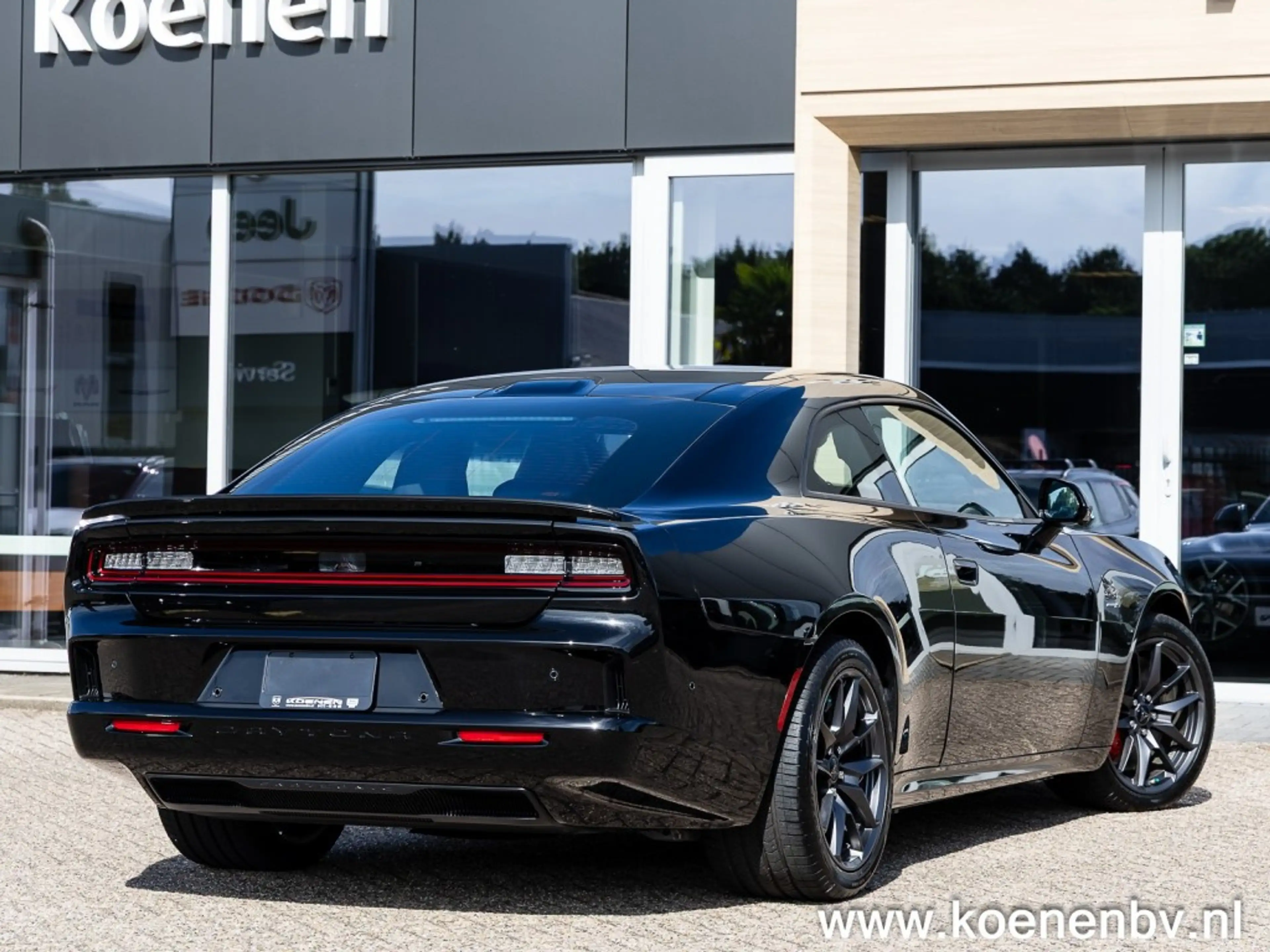 Dodge Charger Daytona R/T Scat Pack 680Pk / Plus Group/ Sun and — photo 3