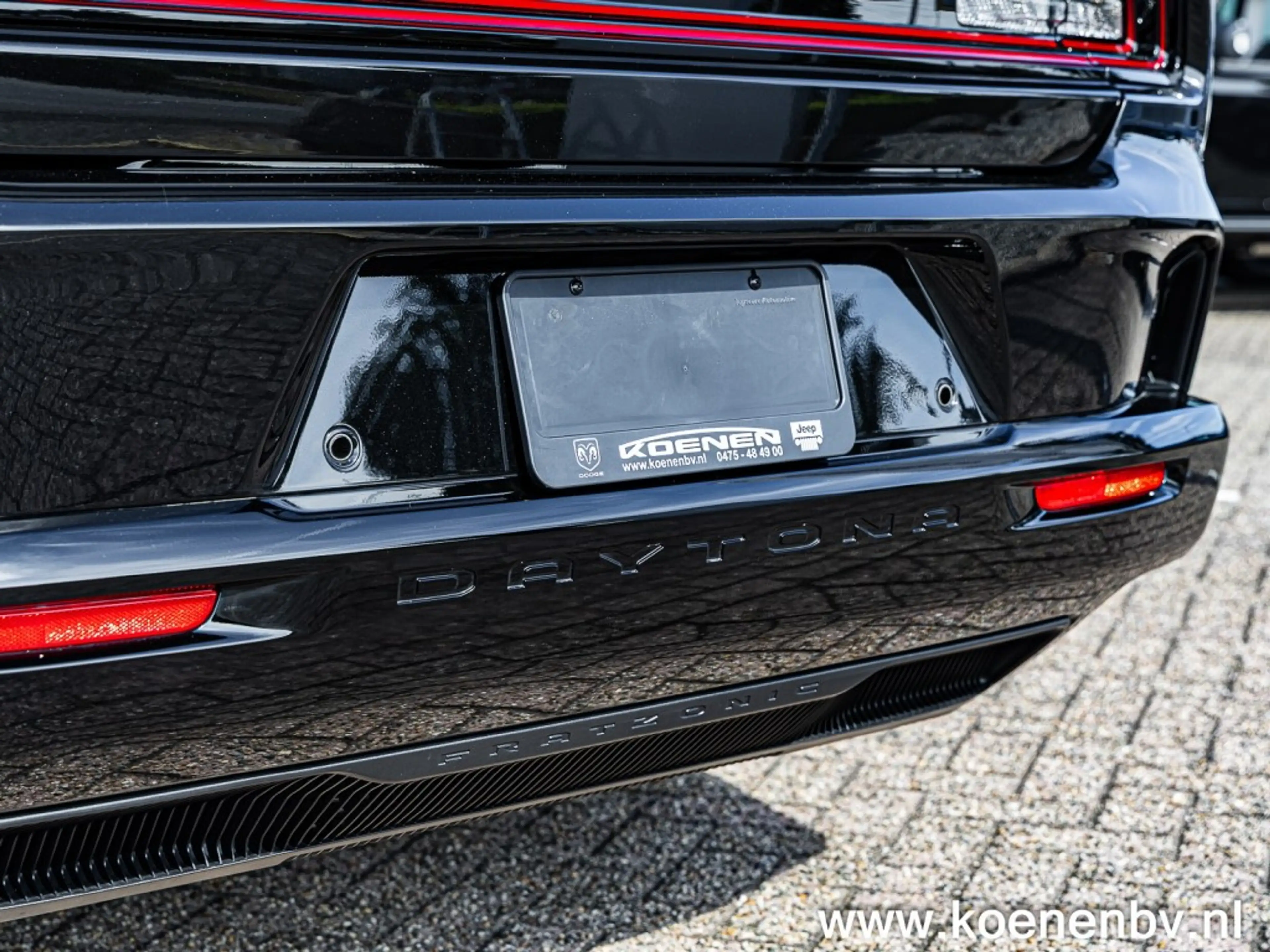 Dodge Charger Daytona R/T Scat Pack 680Pk / Plus Group/ Sun and — photo 13