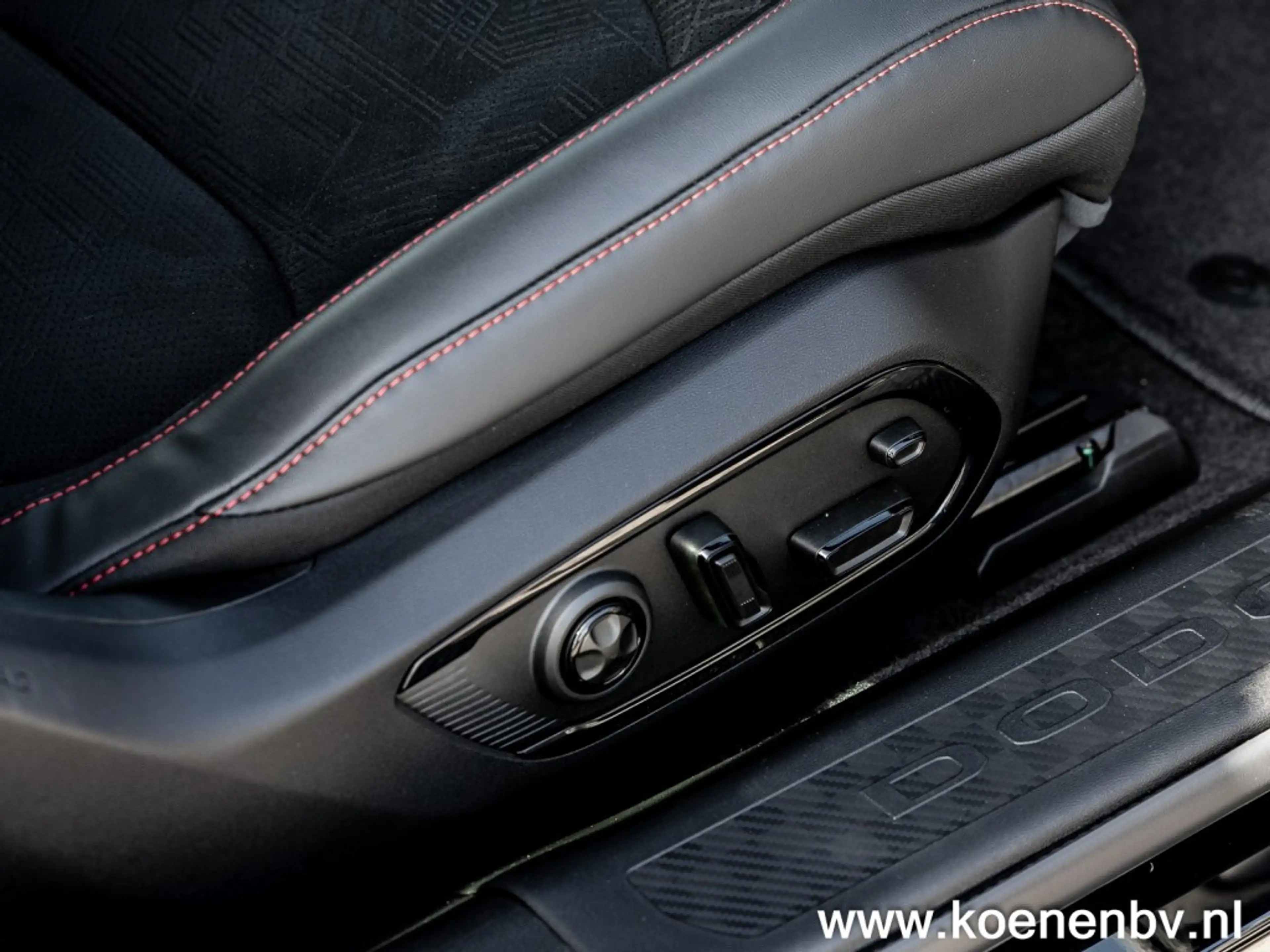 Dodge Charger Daytona R/T Scat Pack 680Pk / Plus Group/ Sun and — photo 28