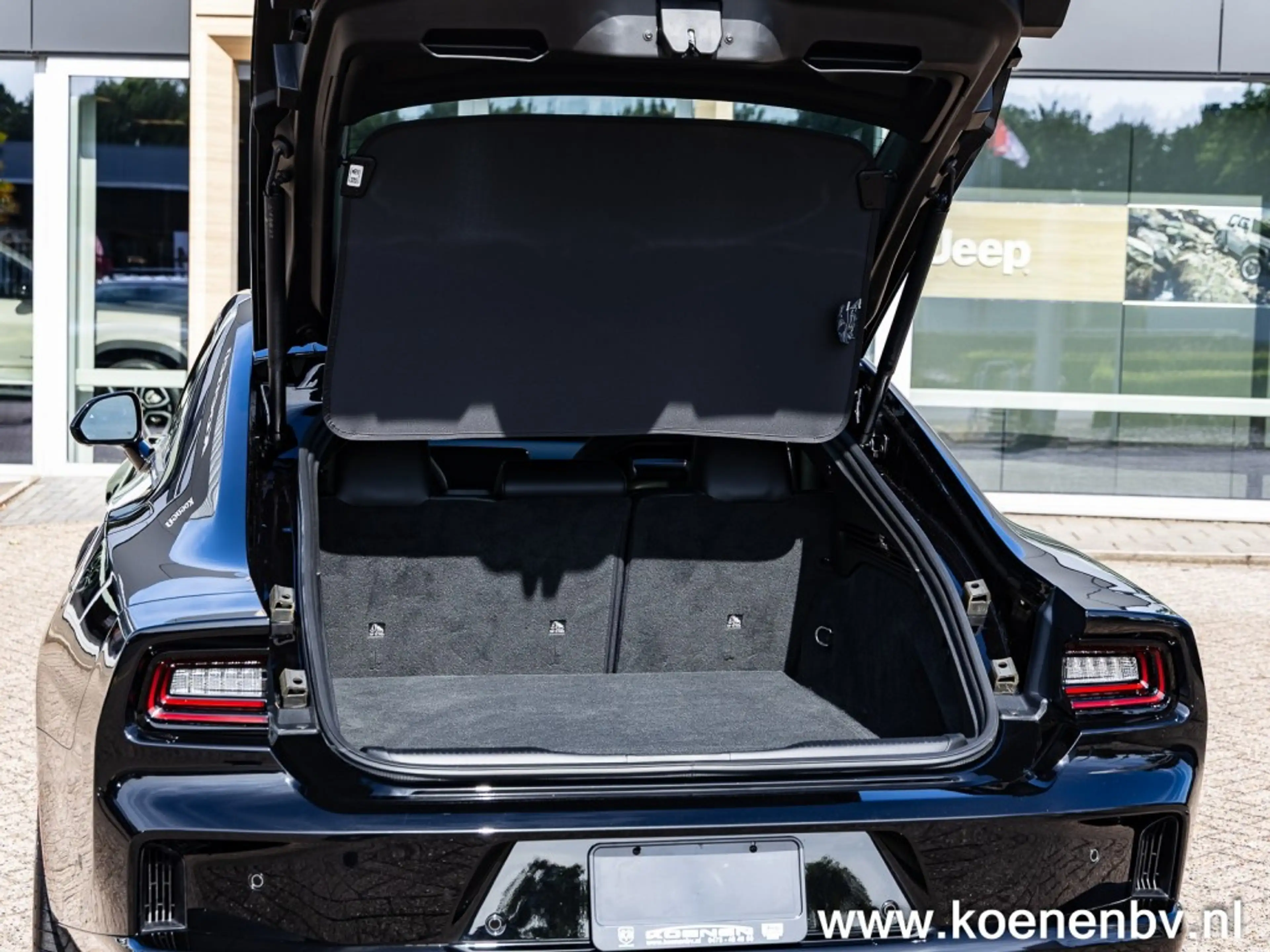 Dodge Charger Daytona R/T Scat Pack 680Pk / Plus Group/ Sun and — photo 15