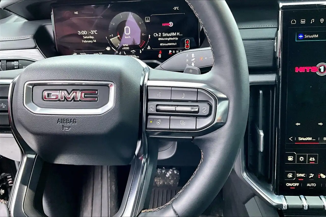 GMC Acadia снимка GMC Acadia
