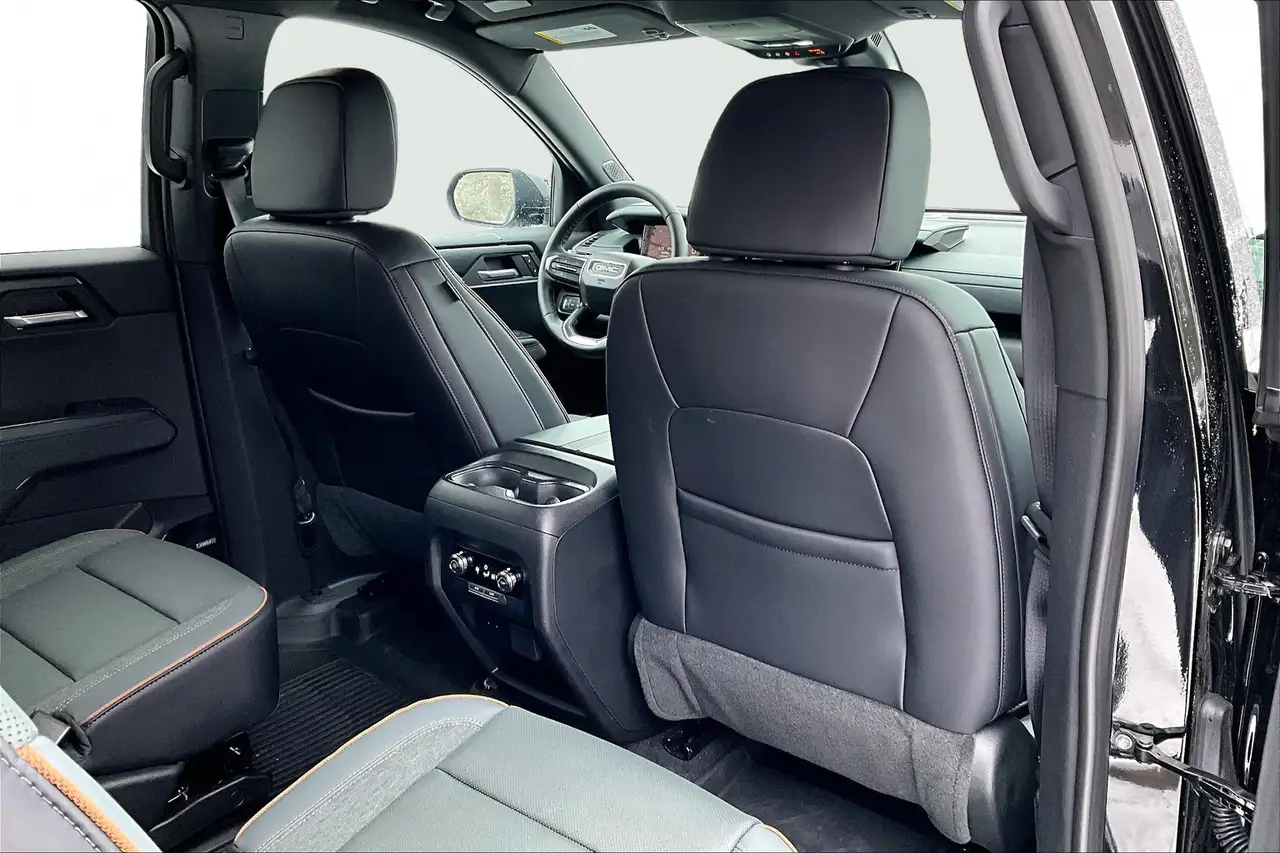 GMC Acadia снимка GMC Acadia