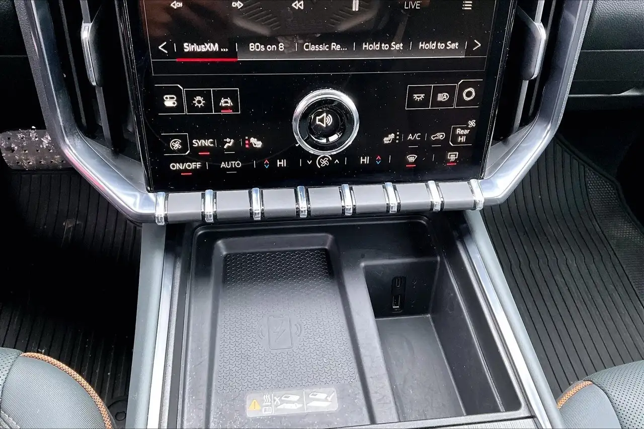 GMC Acadia снимка GMC Acadia
