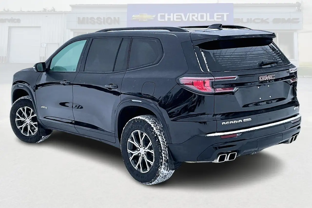 GMC Acadia снимка GMC Acadia