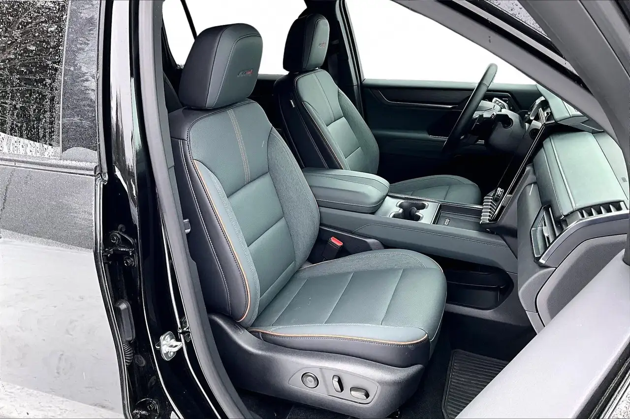GMC Acadia снимка GMC Acadia