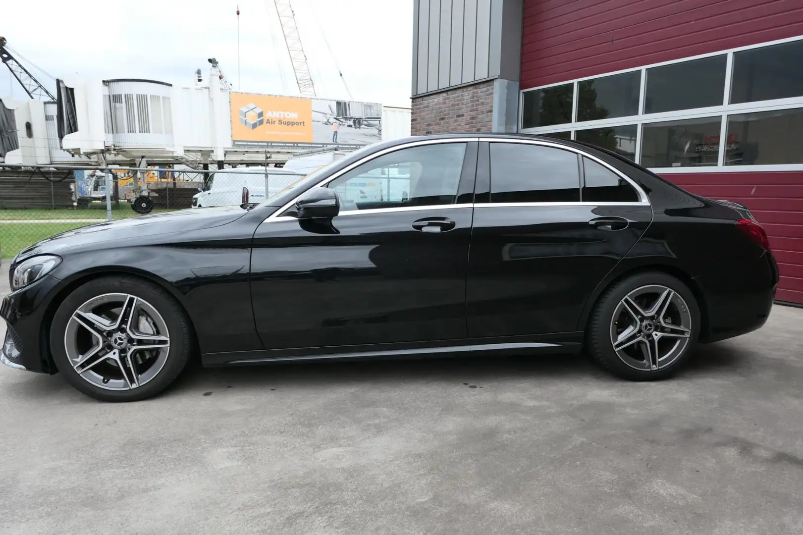 Mercedes-Benz C 180 AMG Sport Edition, Zeer Mooi !!, Navi, Trekhaak, C Zwart - 2