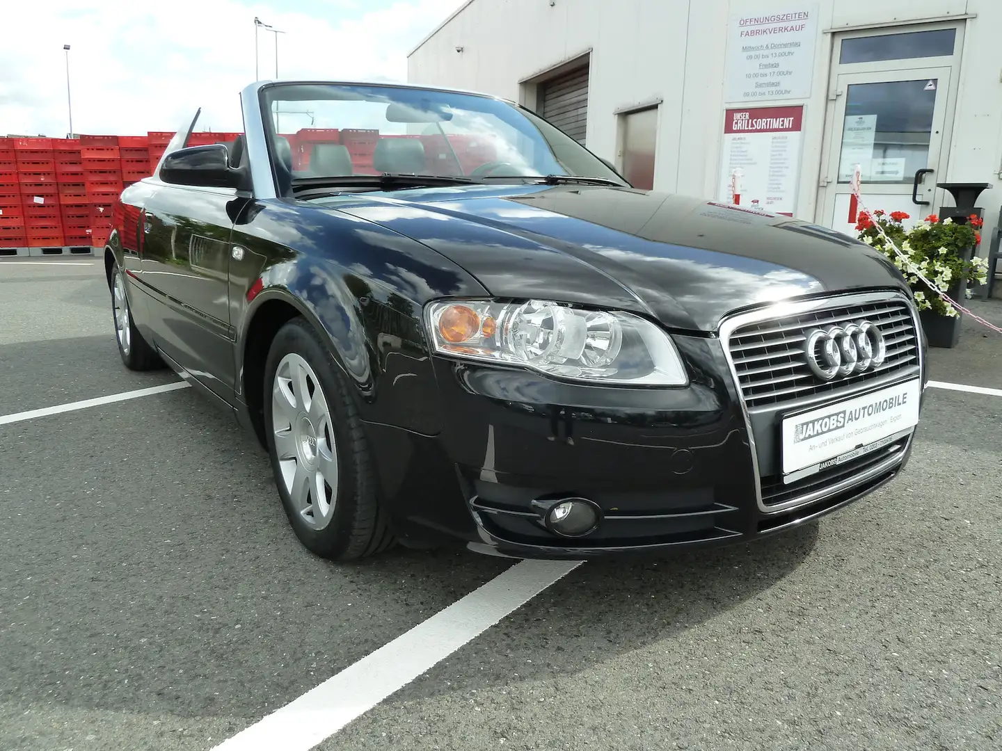 Audi A4 Cabrio 1.8 T Leder E-dach Navi kl. Mängel Schwarz - 1