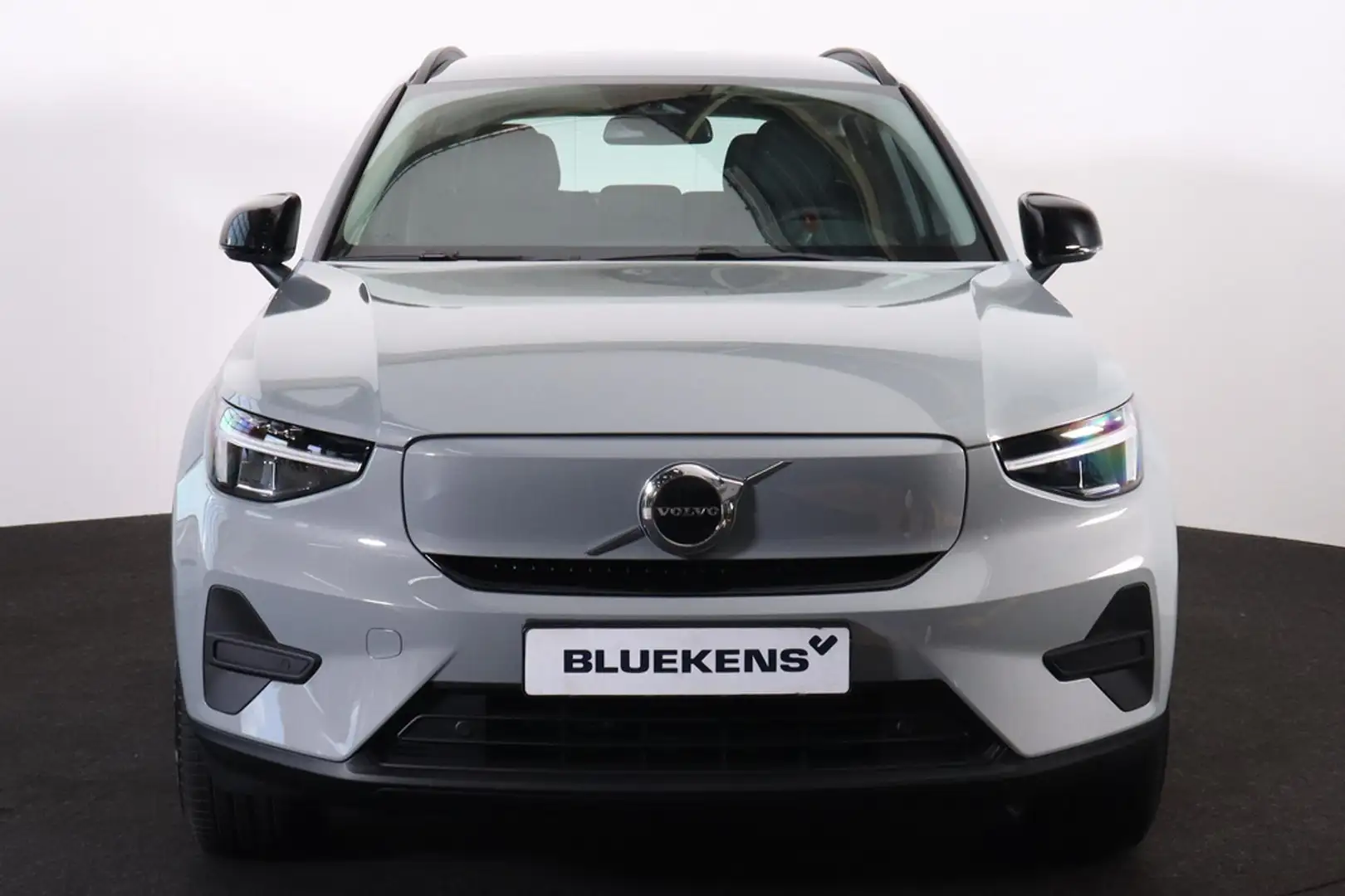 Volvo EX40 Single Motor Essential 70 kWh - Google Infotainmen Grijs - 2