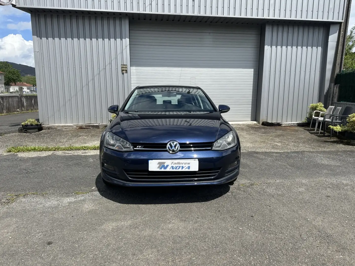 Volkswagen Golf 1.6TDI CR BMT Advance 105 Bleu - 2